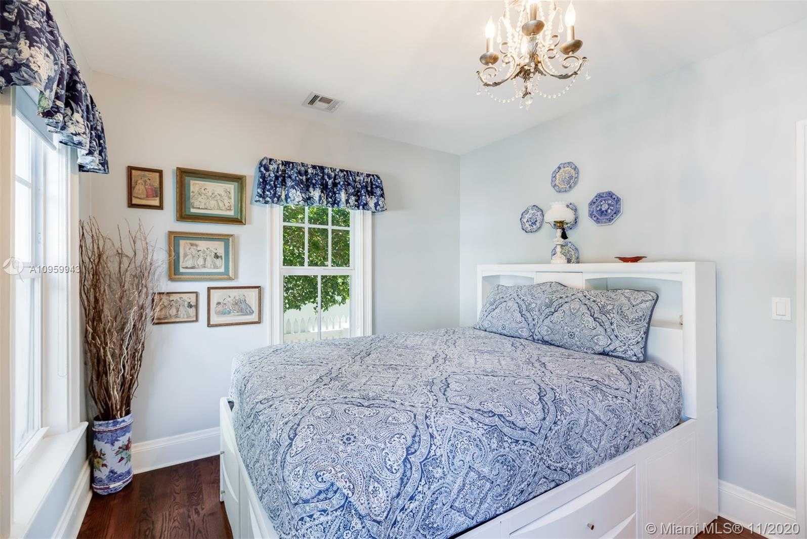 Small Image of 285 NORTH EAST 105TH ST, Miami Shores Number 25