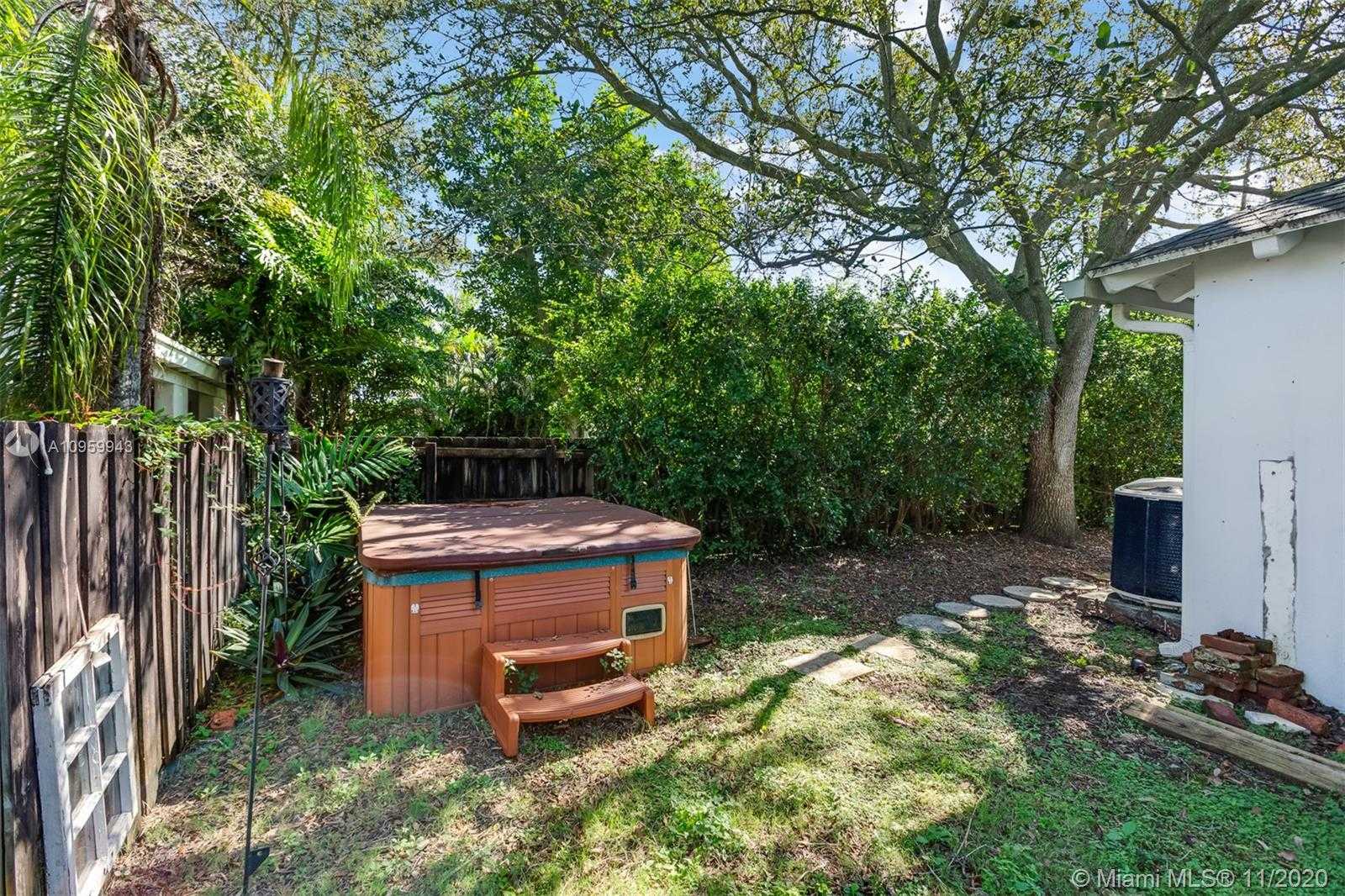 Small Image of 285 NORTH EAST 105TH ST, Miami Shores Number 29