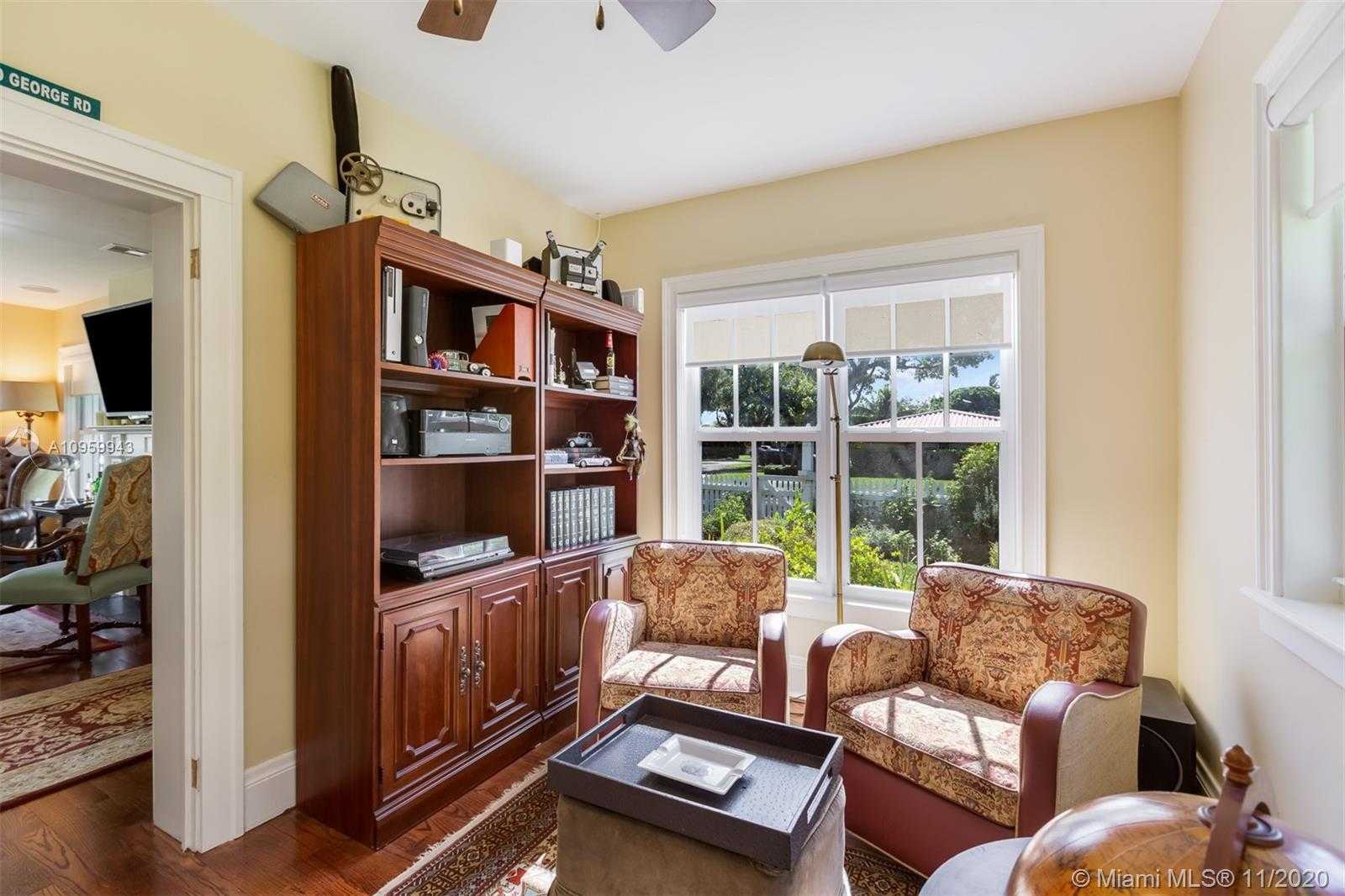 Small Image of 285 NORTH EAST 105TH ST, Miami Shores Number 8