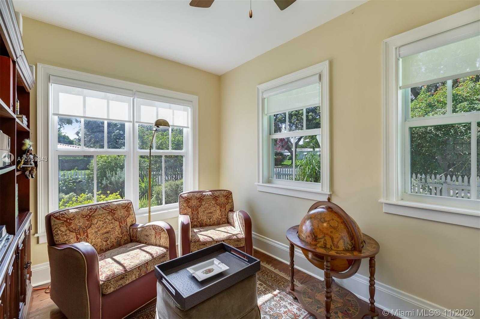 Small Image of 285 NORTH EAST 105TH ST, Miami Shores Number 9