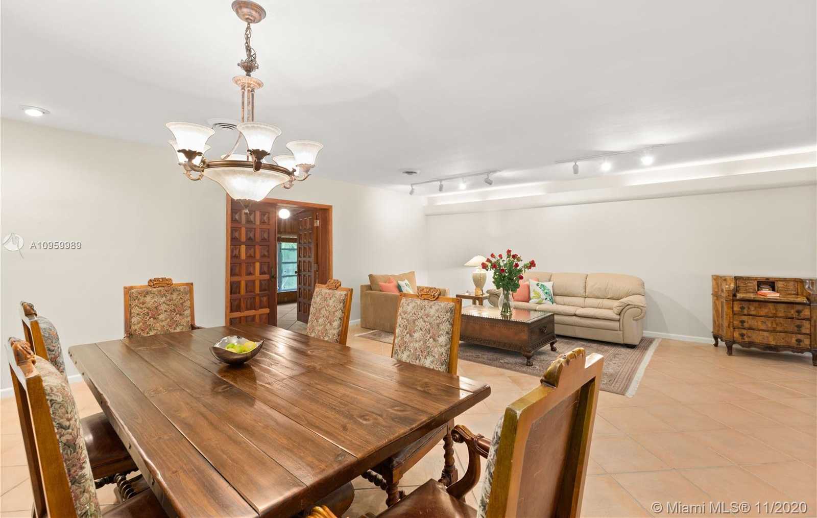 Small Image of 439 HARDEE RD, Coral Gables Number 10