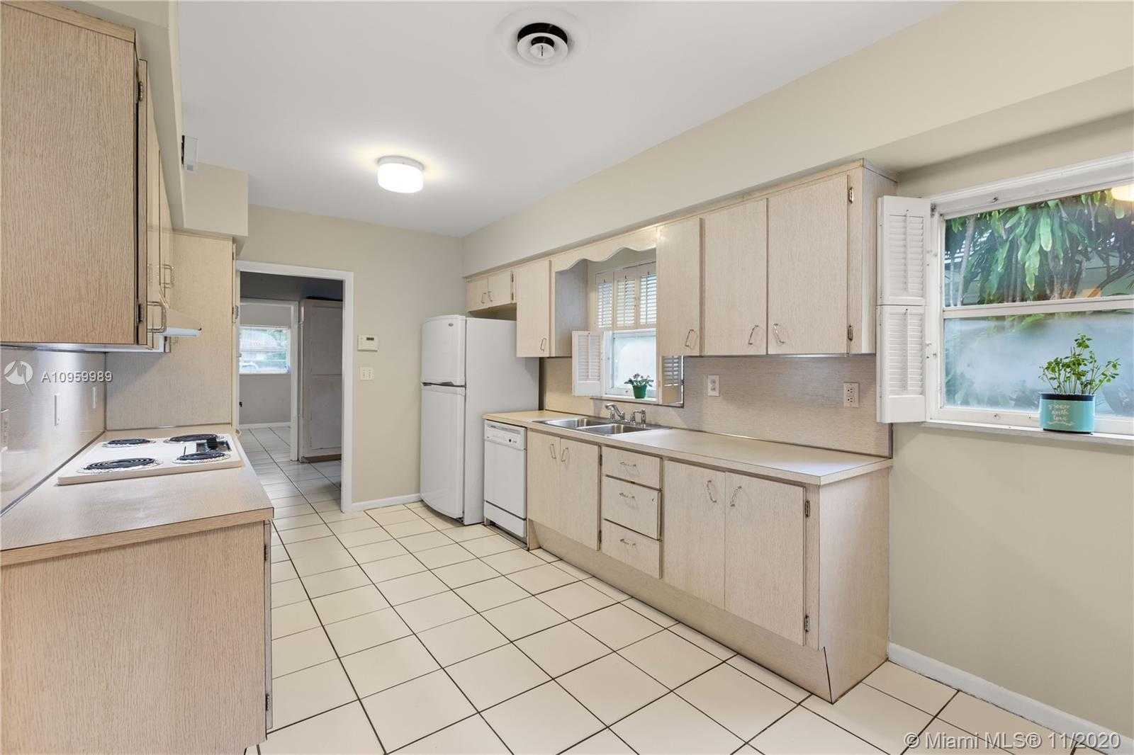 Small Image of 439 HARDEE RD, Coral Gables Number 16