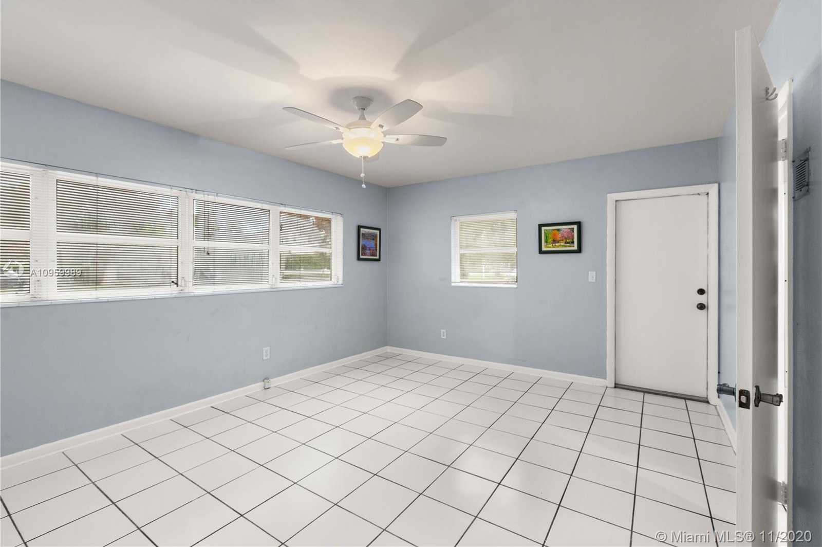 Small Image of 439 HARDEE RD, Coral Gables Number 21