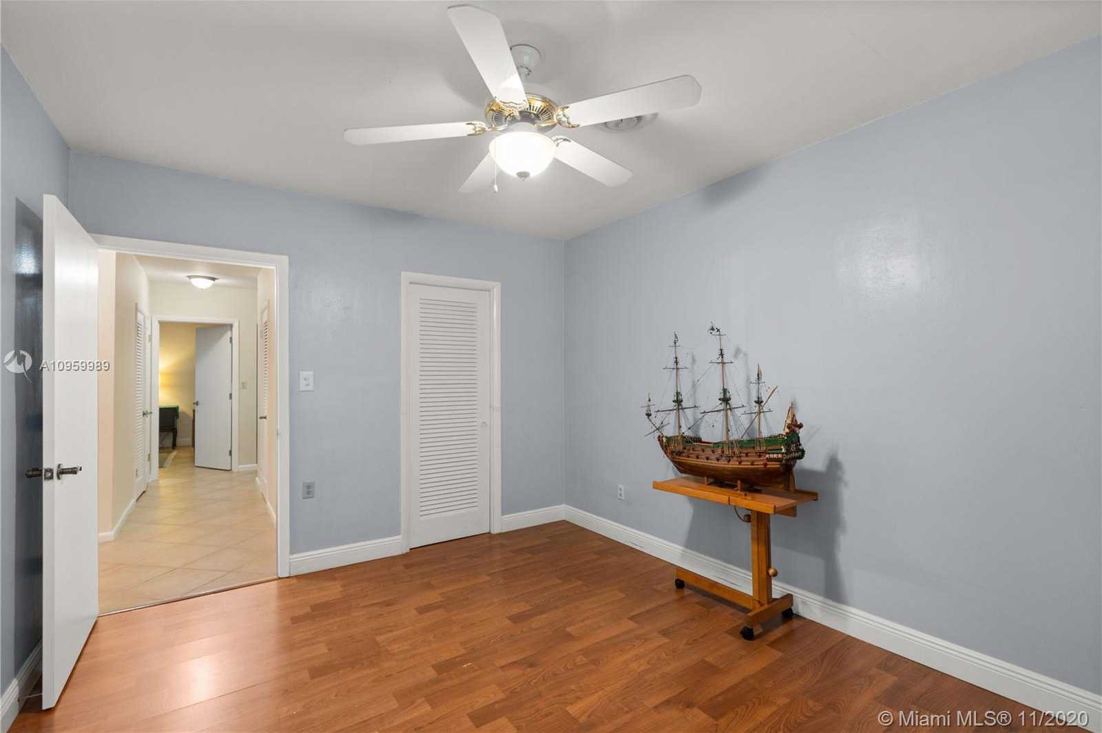 Small Image of 439 HARDEE RD, Coral Gables Number 28