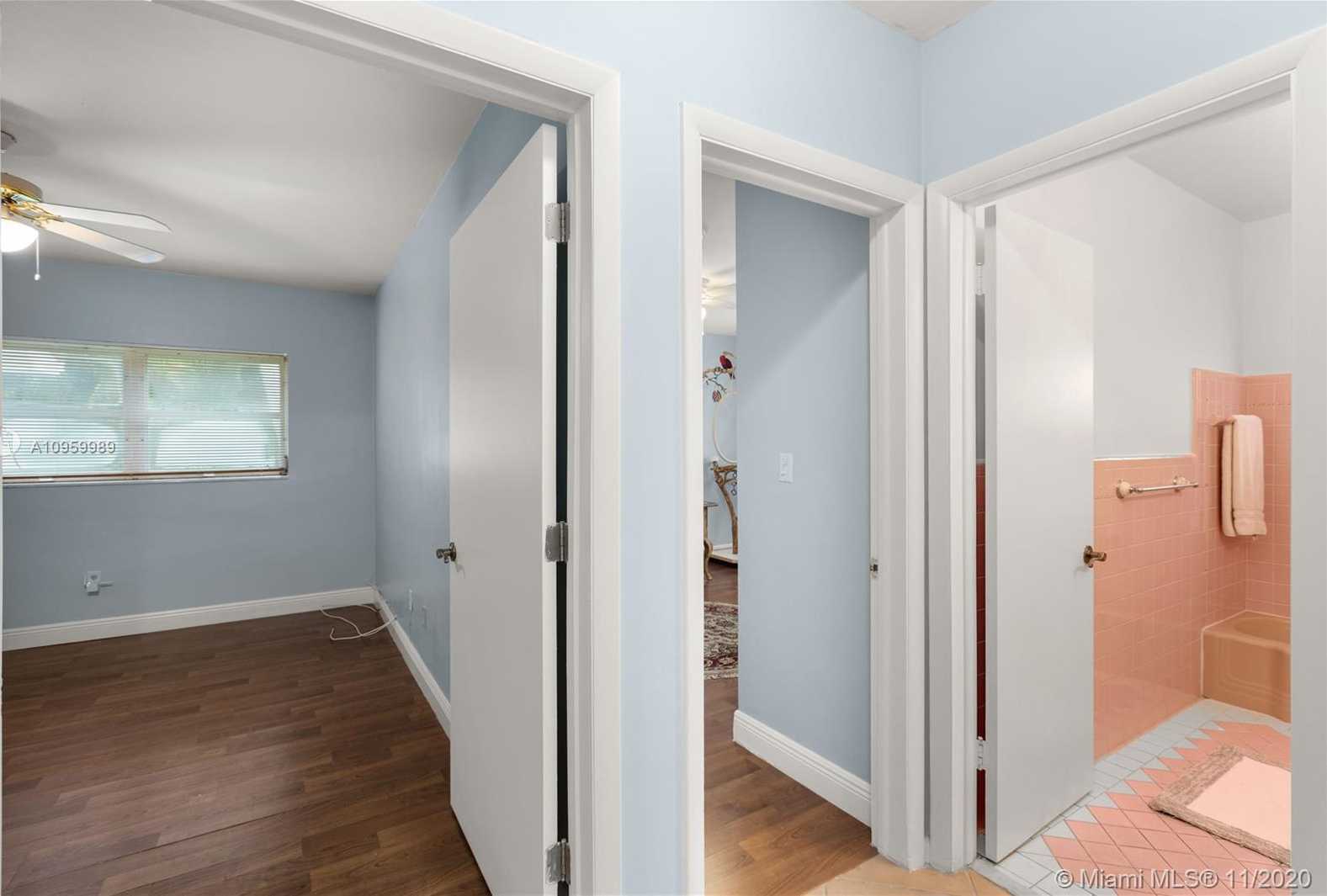 Small Image of 439 HARDEE RD, Coral Gables Number 33