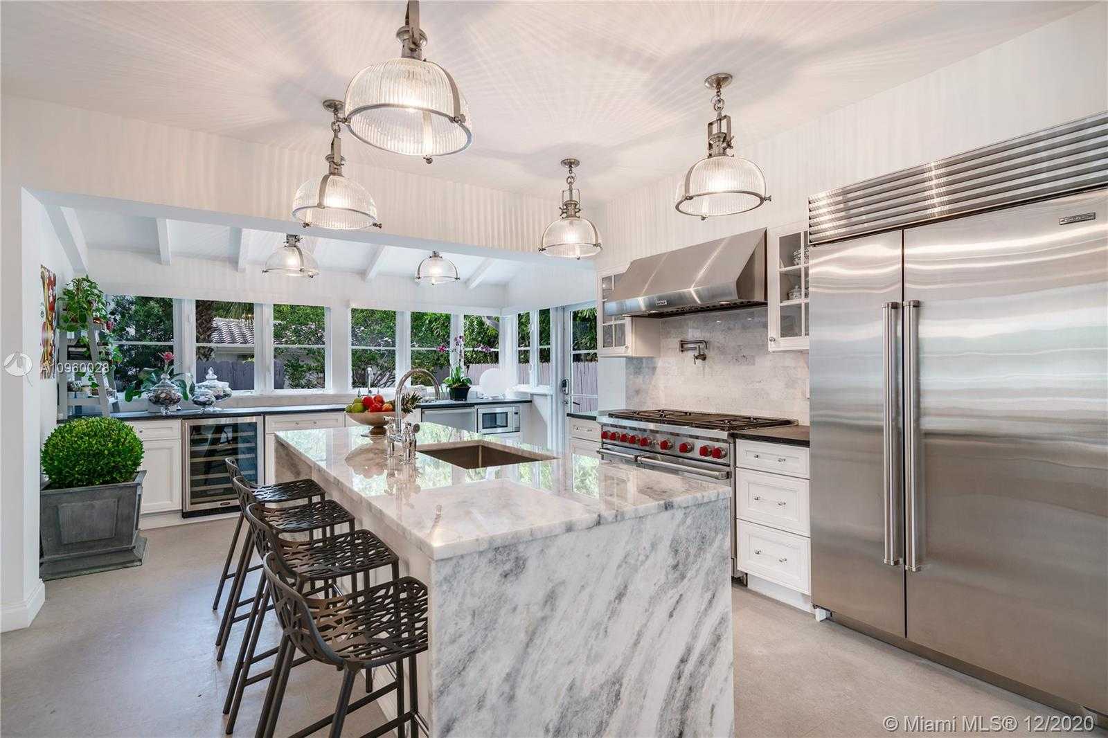 Small Image of 2534 FLAMINGO DR, Miami Beach Number 8