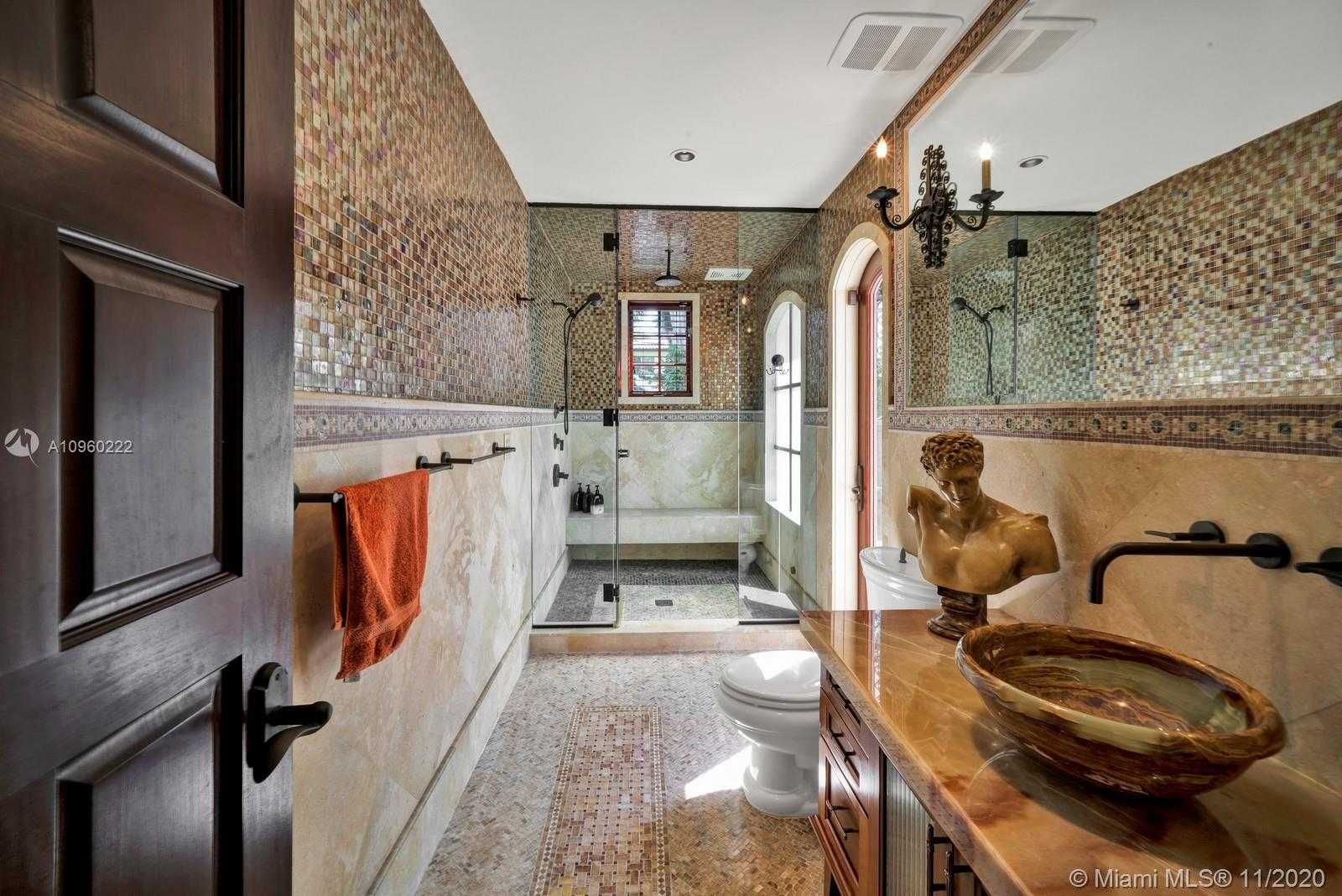 Small Image of 5645 NORTH BAY RD, Miami Beach Number 13