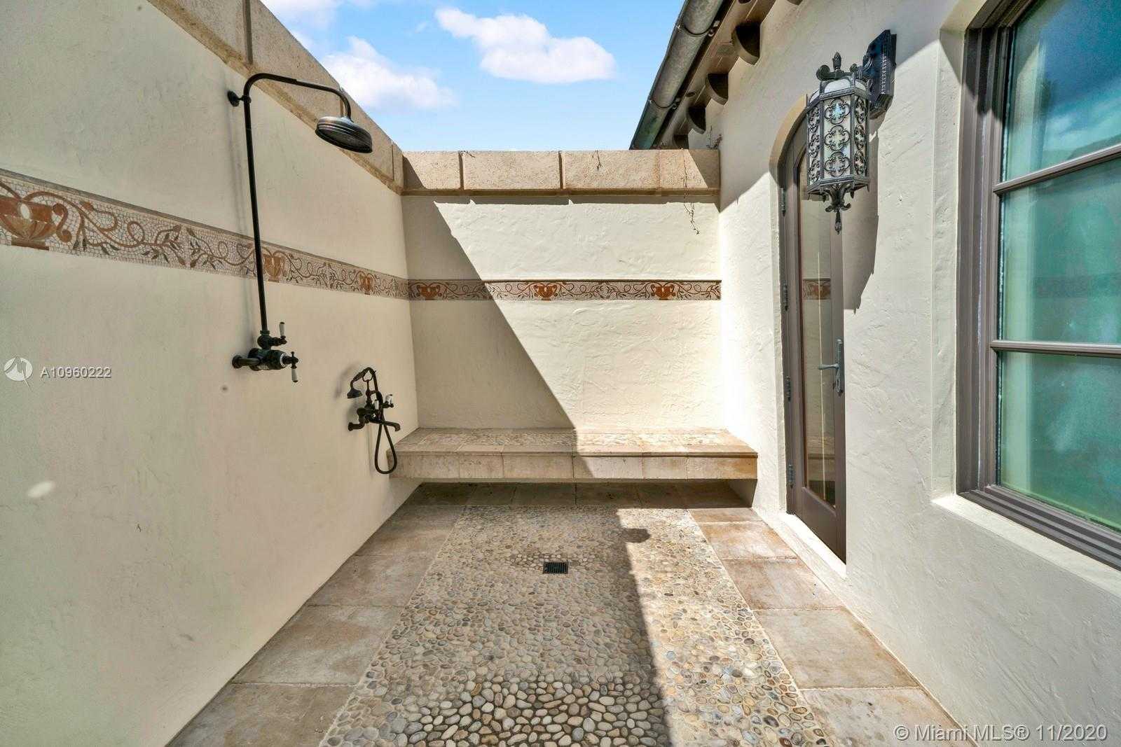 Small Image of 5645 NORTH BAY RD, Miami Beach Number 14