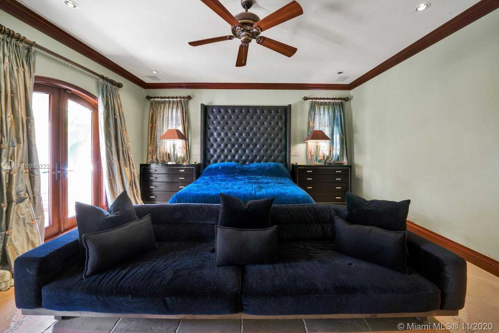 Small Image of 5645 NORTH BAY RD, Miami Beach Number 17