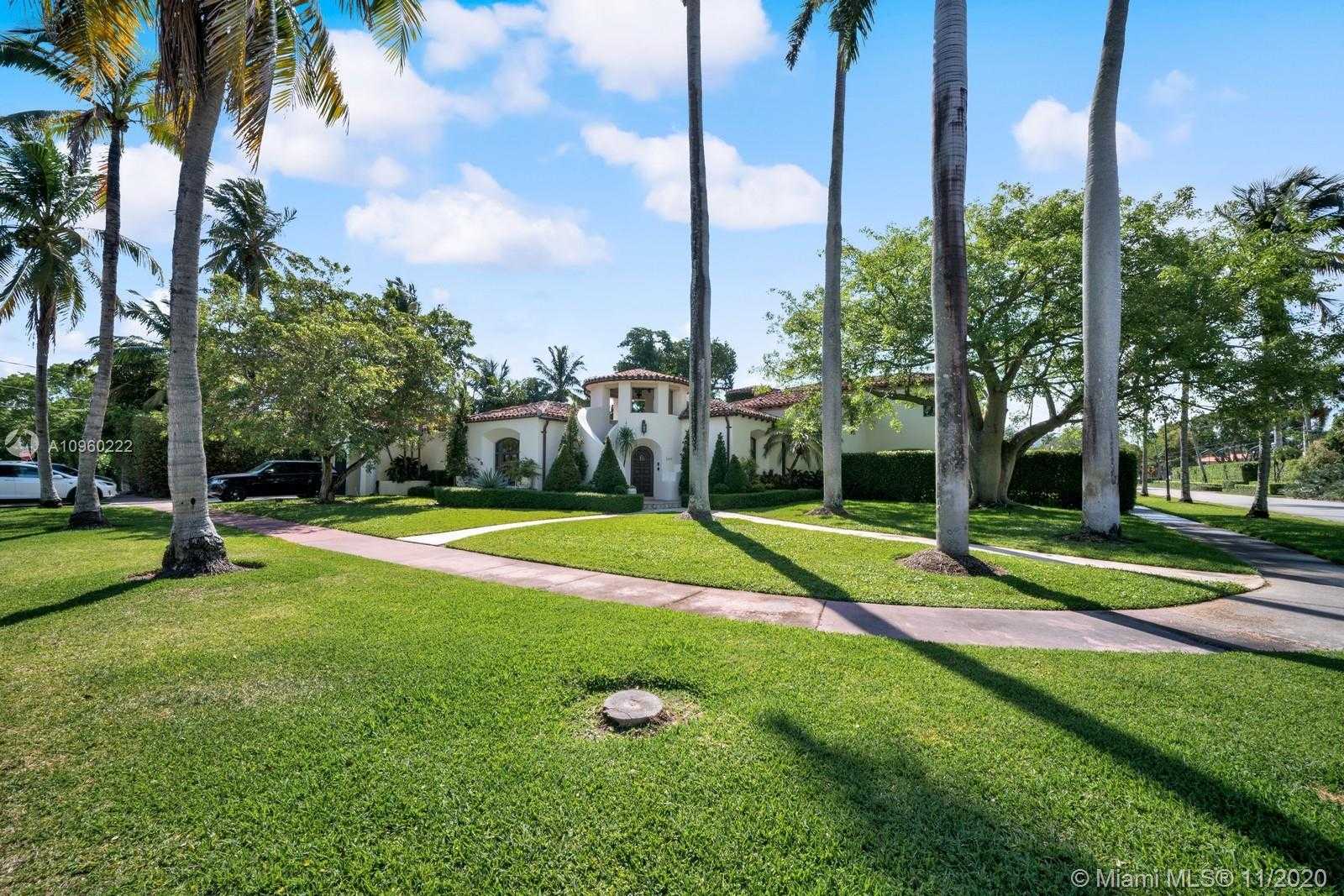 Small Image of 5645 NORTH BAY RD, Miami Beach Number 2