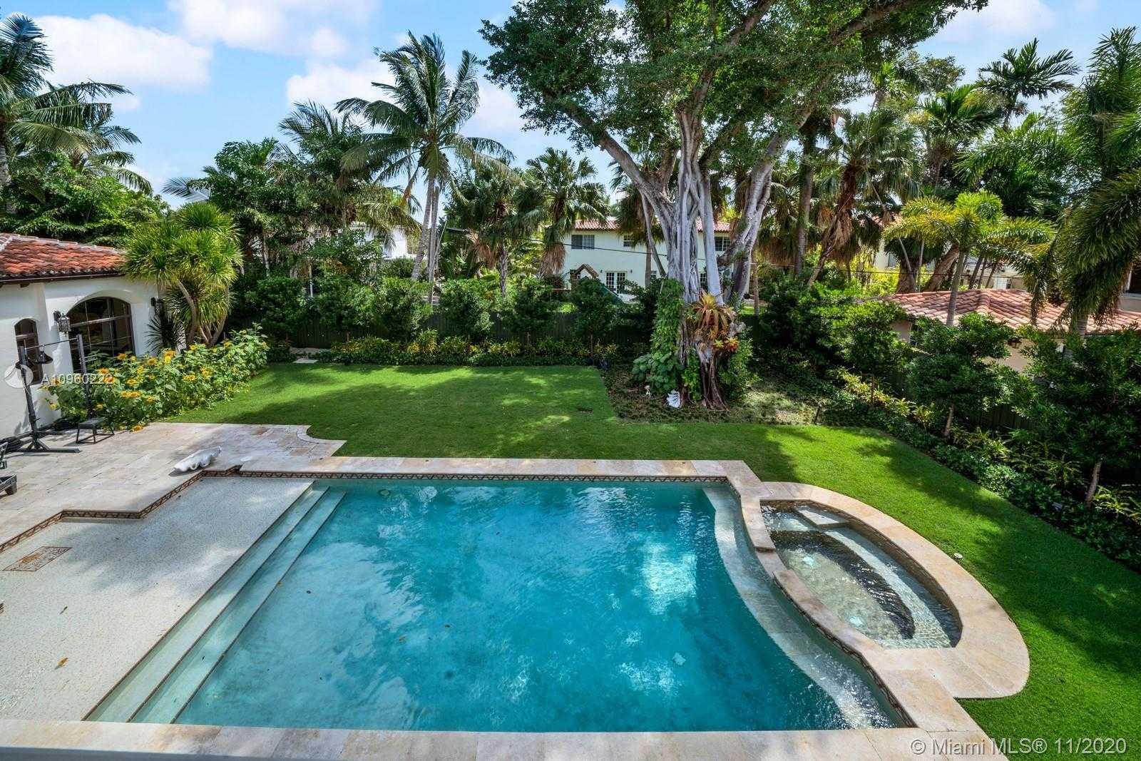 Small Image of 5645 NORTH BAY RD, Miami Beach Number 20