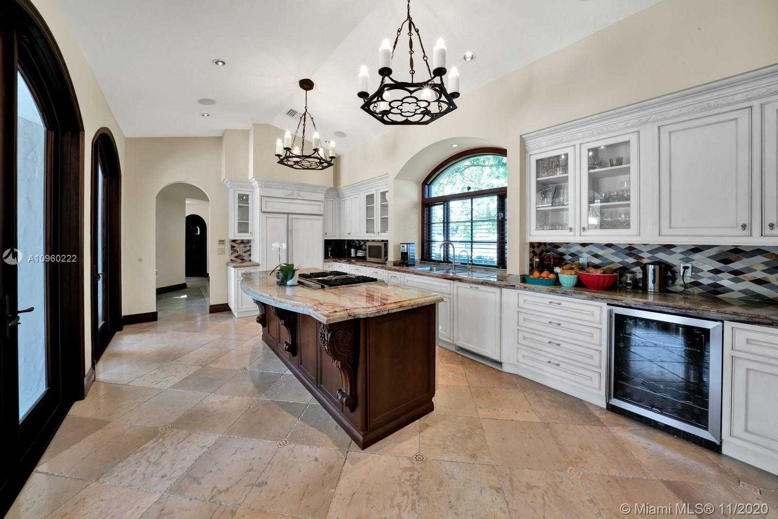 Small Image of 5645 NORTH BAY RD, Miami Beach Number 26