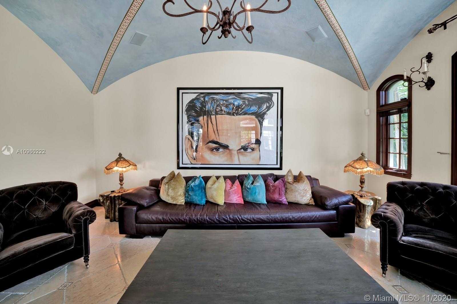 Small Image of 5645 NORTH BAY RD, Miami Beach Number 28