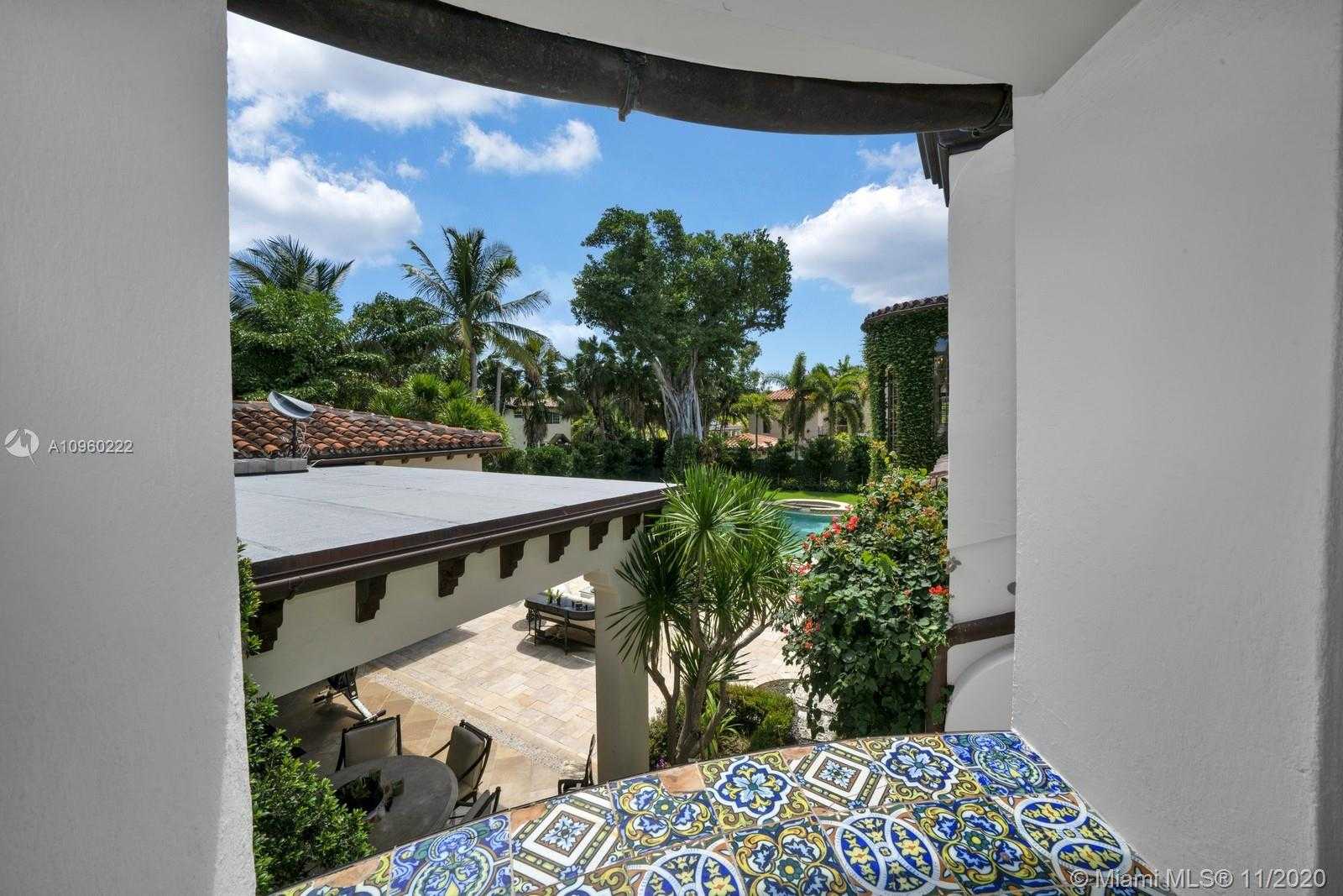 Small Image of 5645 NORTH BAY RD, Miami Beach Number 35