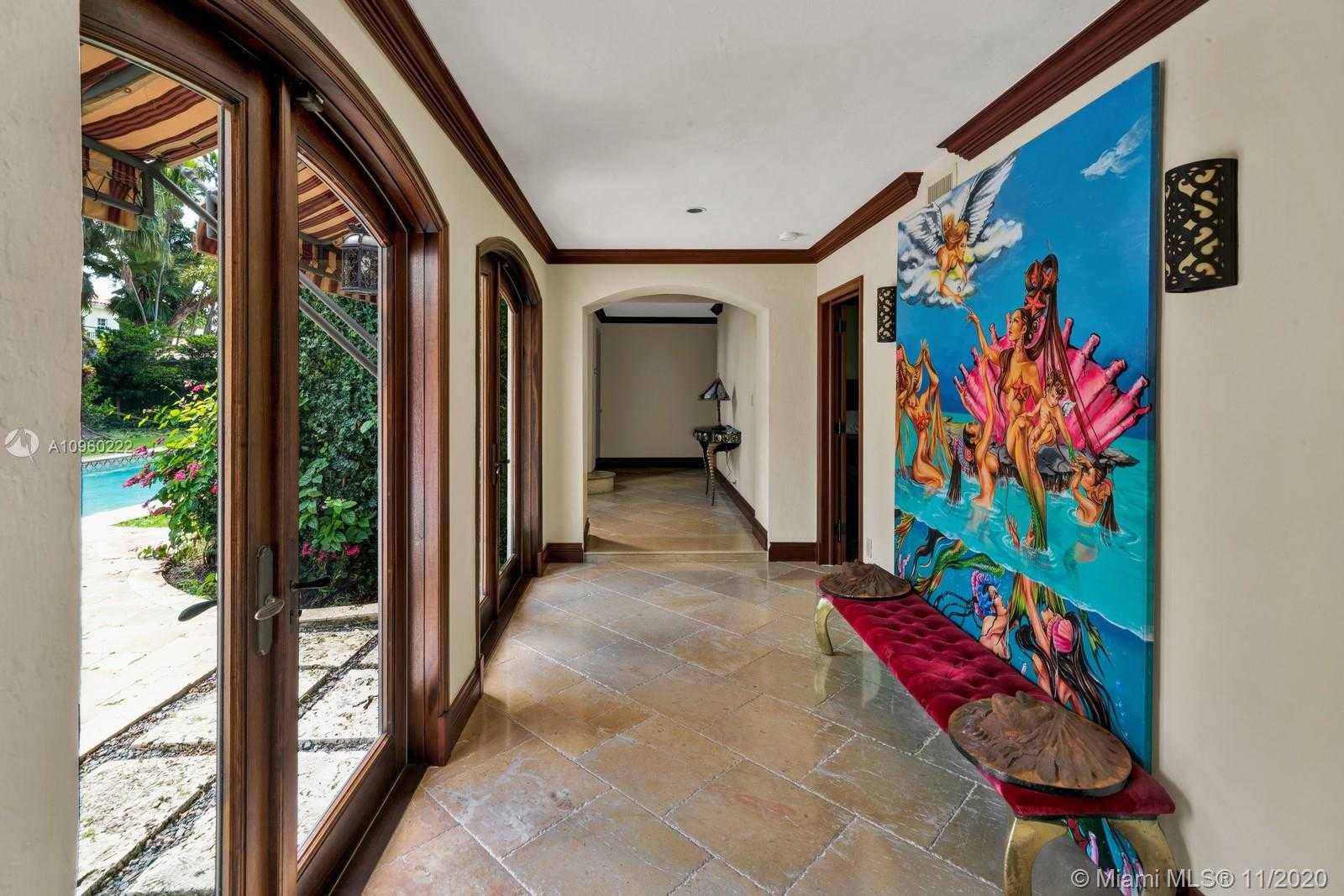 Small Image of 5645 NORTH BAY RD, Miami Beach Number 9