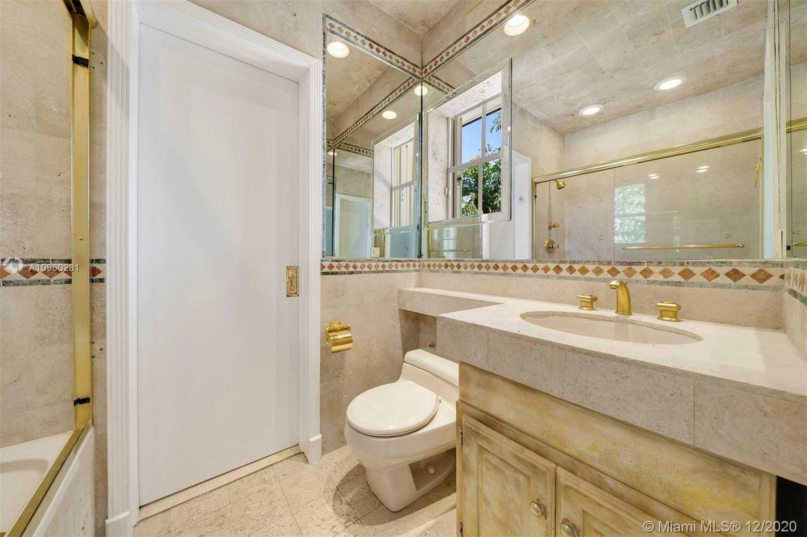 Small Image of 6145 PINE TREE DR, Miami Beach Number 22