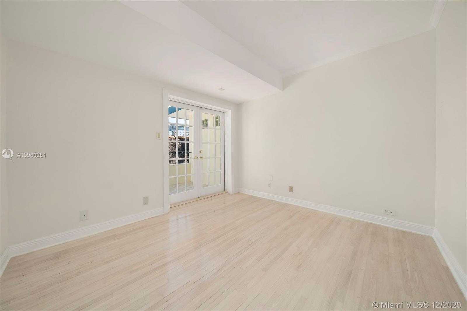 Small Image of 6145 PINE TREE DR, Miami Beach Number 23