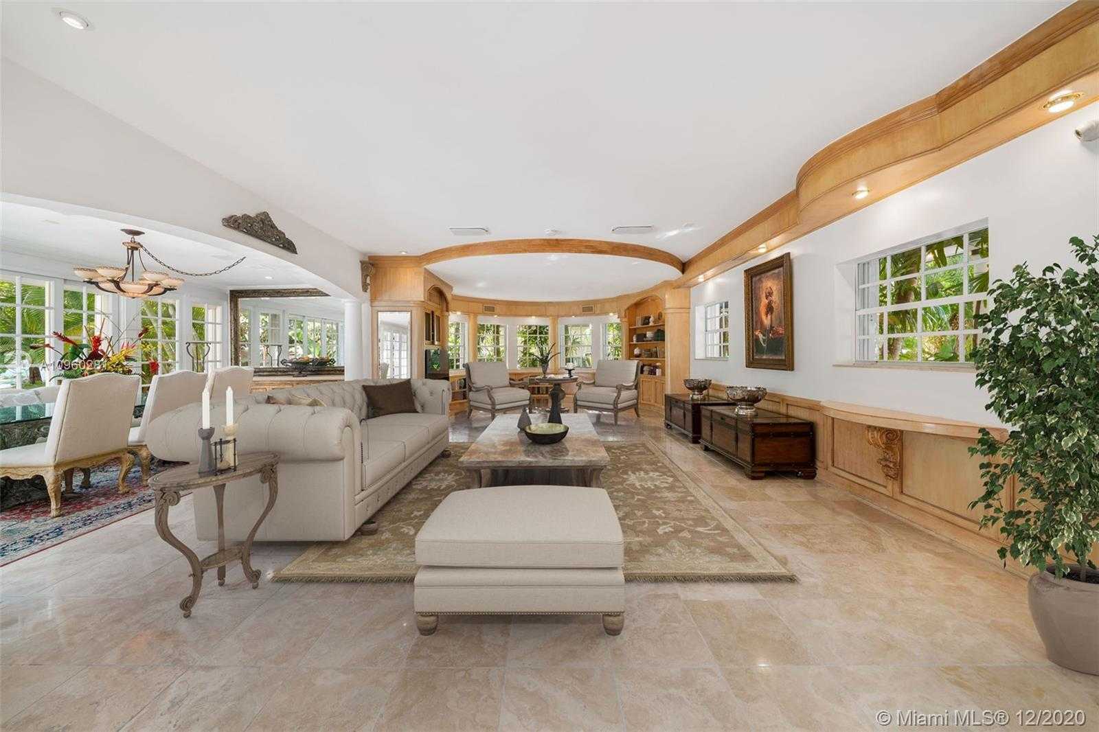 Small Image of 6145 PINE TREE DR, Miami Beach Number 7