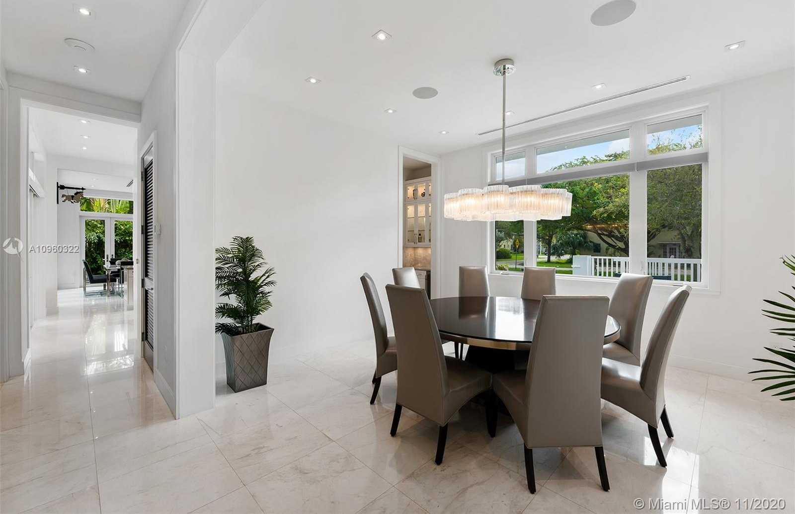Small Image of 5555 SOUTH WEST 76TH ST, South Miami Number 11
