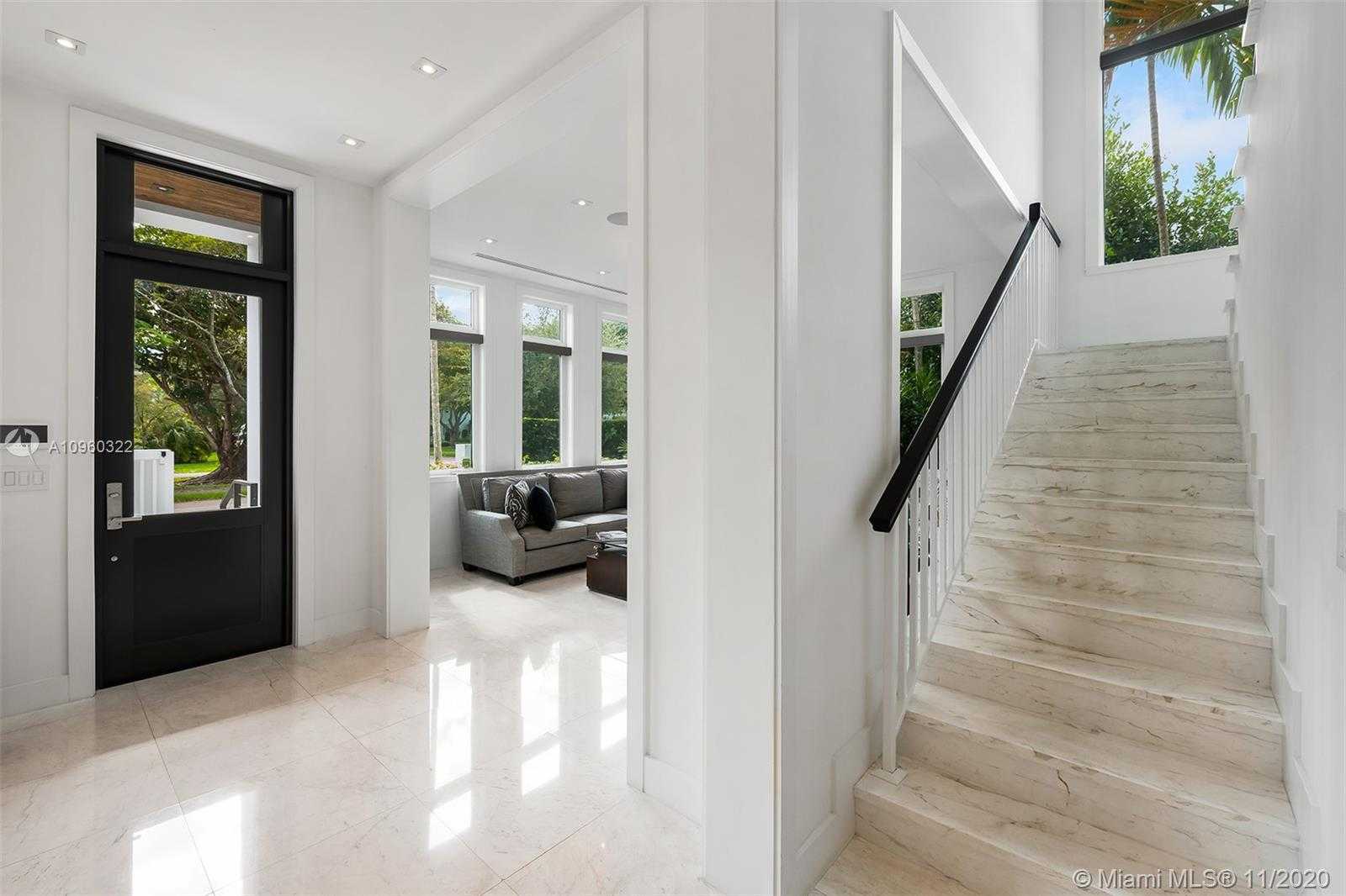 Small Image of 5555 SOUTH WEST 76TH ST, South Miami Number 14