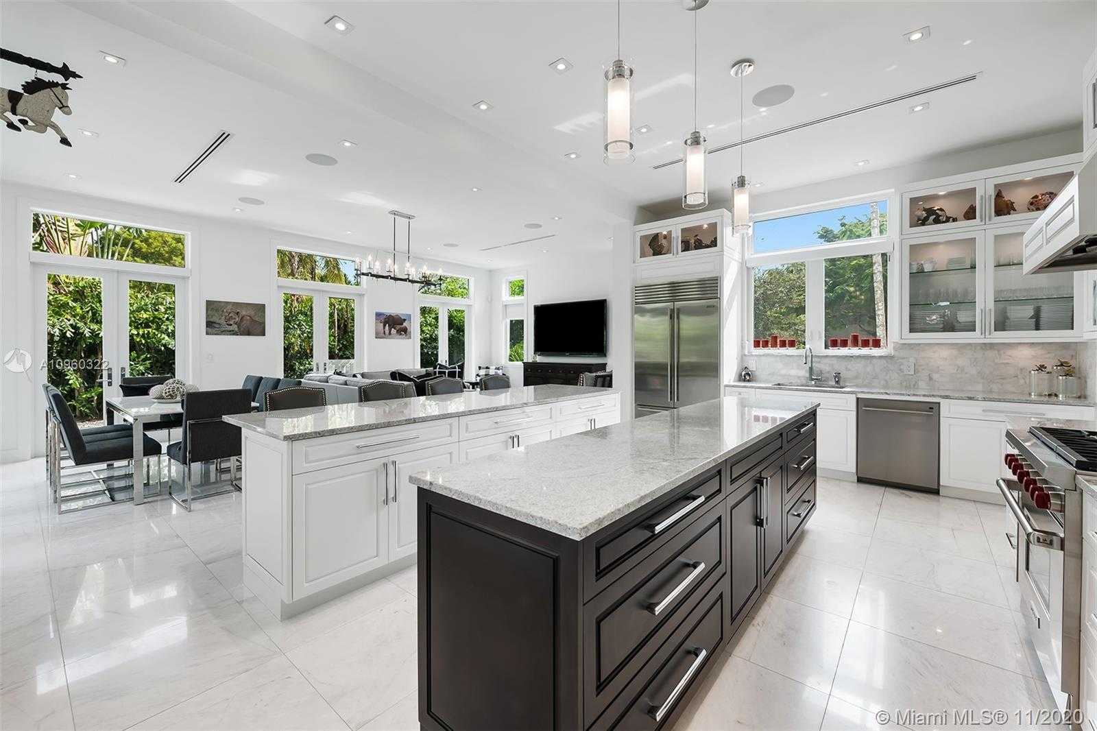 Small Image of 5555 SOUTH WEST 76TH ST, South Miami Number 21