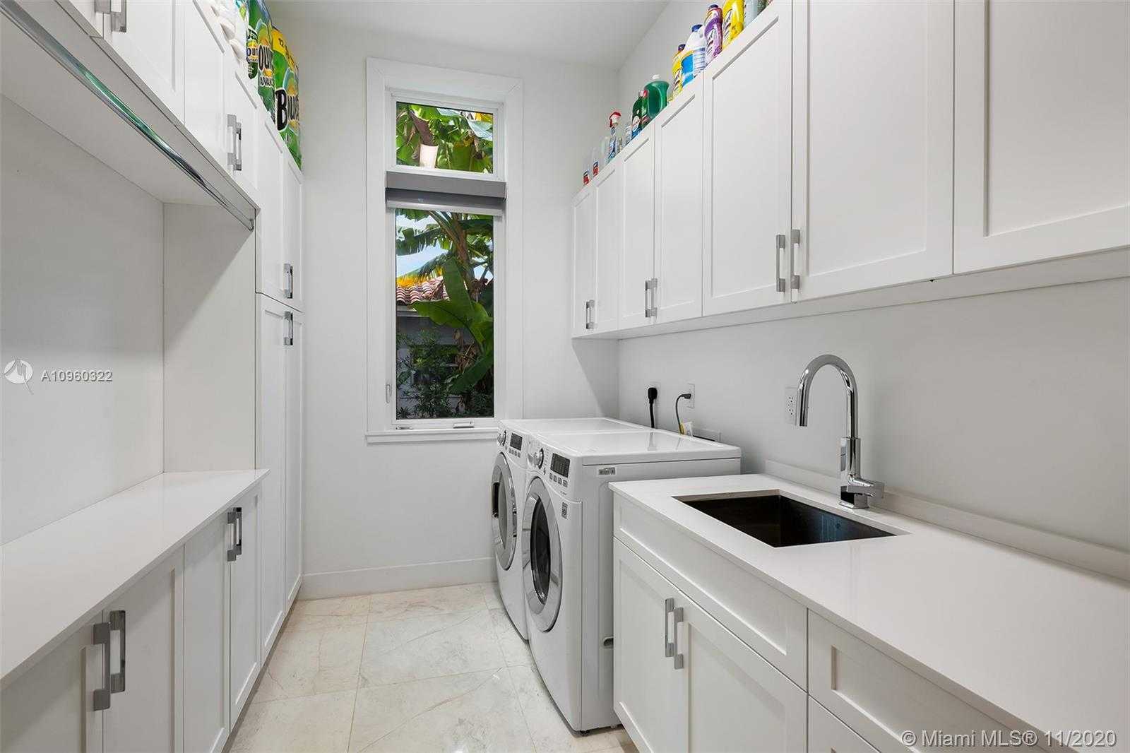 Small Image of 5555 SOUTH WEST 76TH ST, South Miami Number 25