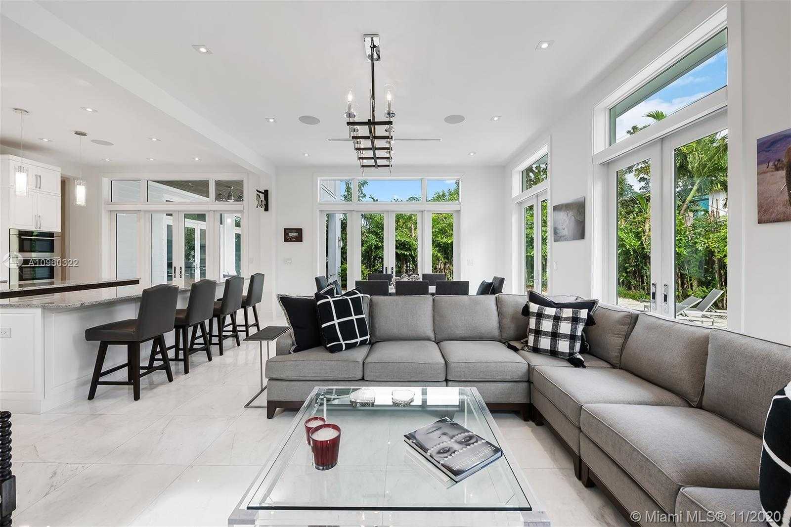 Small Image of 5555 SOUTH WEST 76TH ST, South Miami Number 26