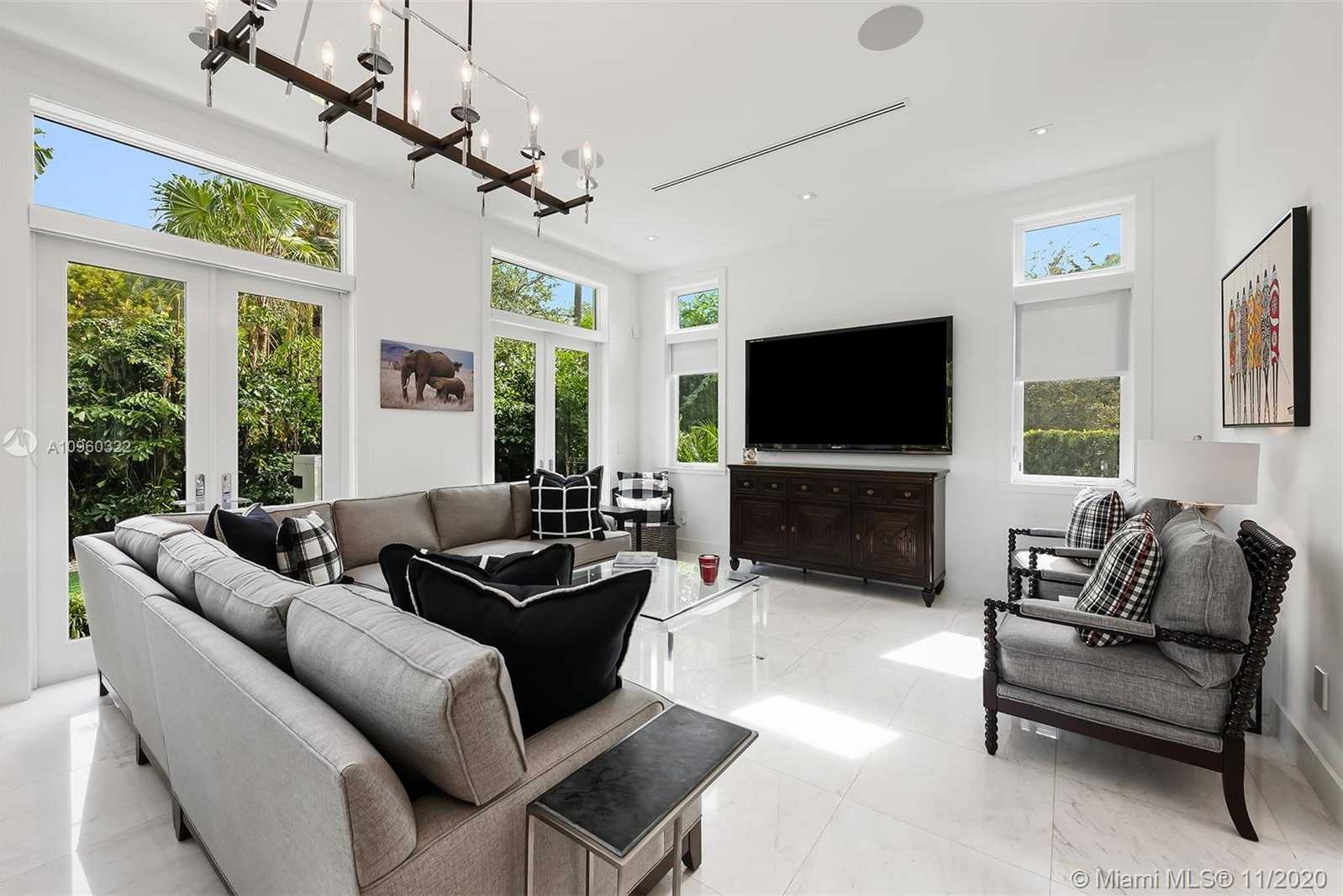 Small Image of 5555 SOUTH WEST 76TH ST, South Miami Number 28