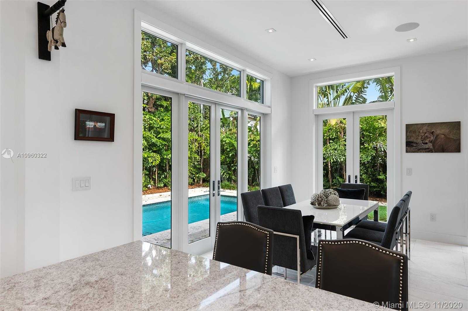 Small Image of 5555 SOUTH WEST 76TH ST, South Miami Number 37