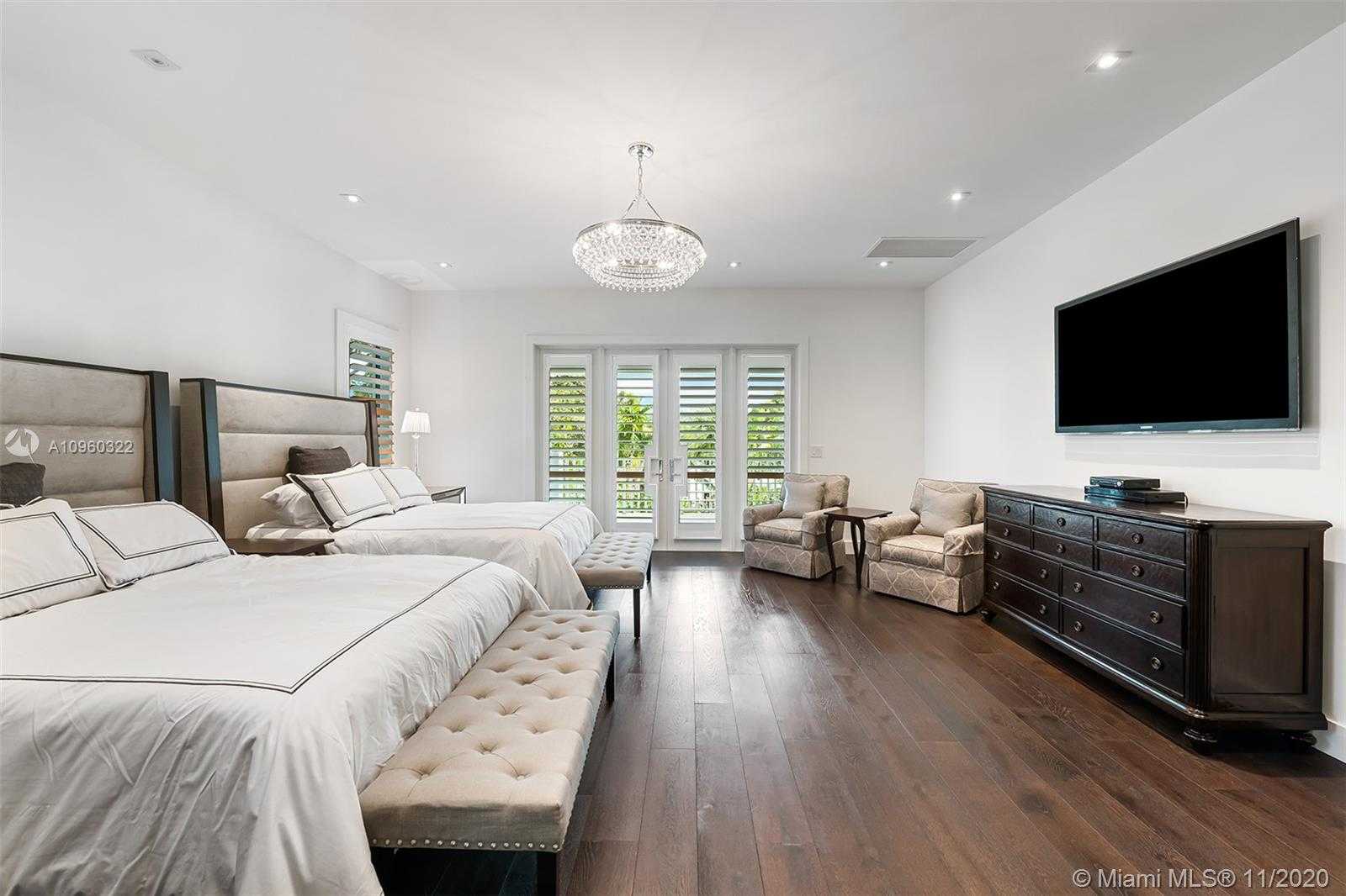 Small Image of 5555 SOUTH WEST 76TH ST, South Miami Number 39