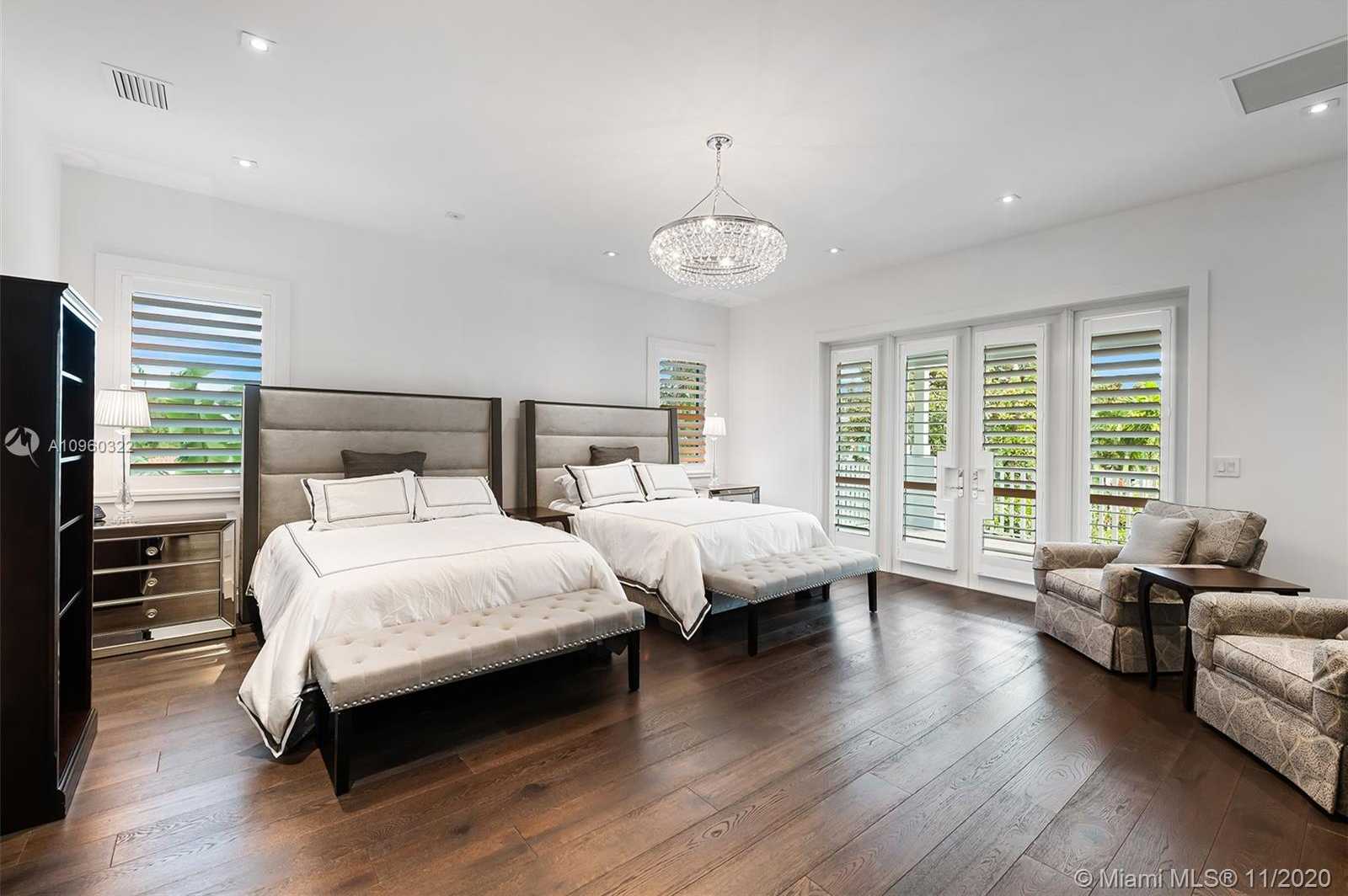 Small Image of 5555 SOUTH WEST 76TH ST, South Miami Number 40
