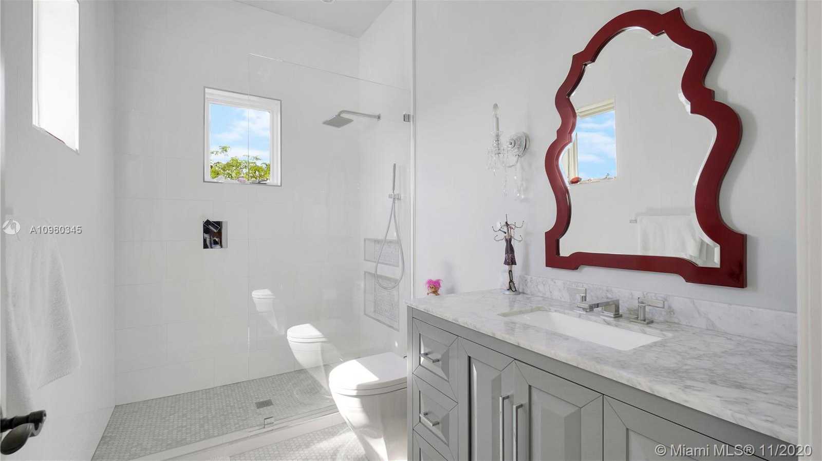 Small Image of 9320 GALLARDO ST, Coral Gables Number 19