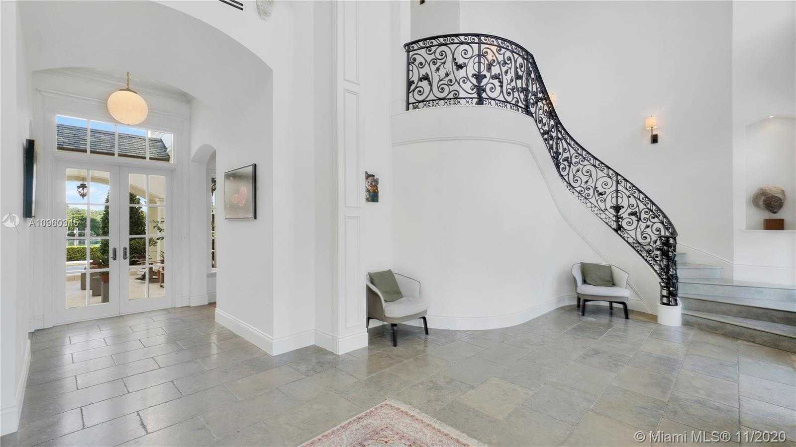 Small Image of 9320 GALLARDO ST, Coral Gables Number 3