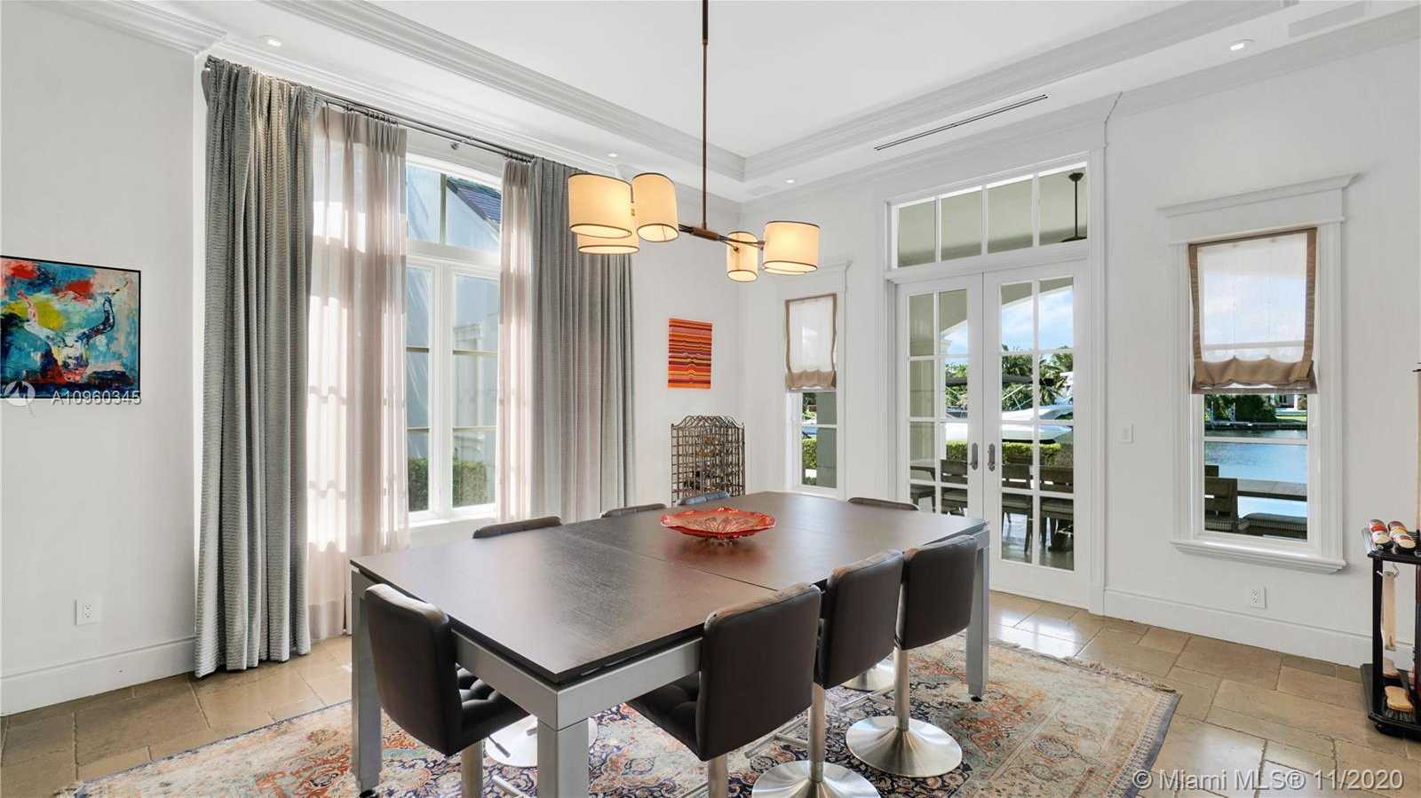 Small Image of 9320 GALLARDO ST, Coral Gables Number 5