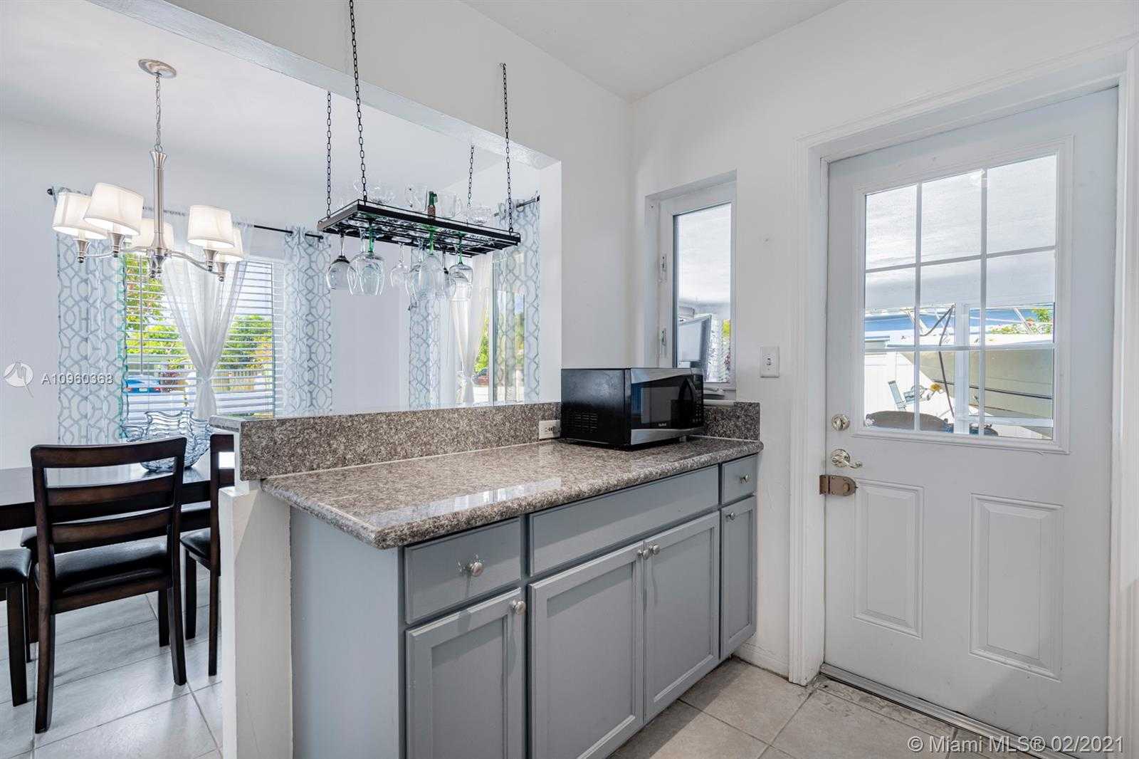 Small Image of 2650 SOUTH WEST 12TH TER, Fort Lauderdale Number 10