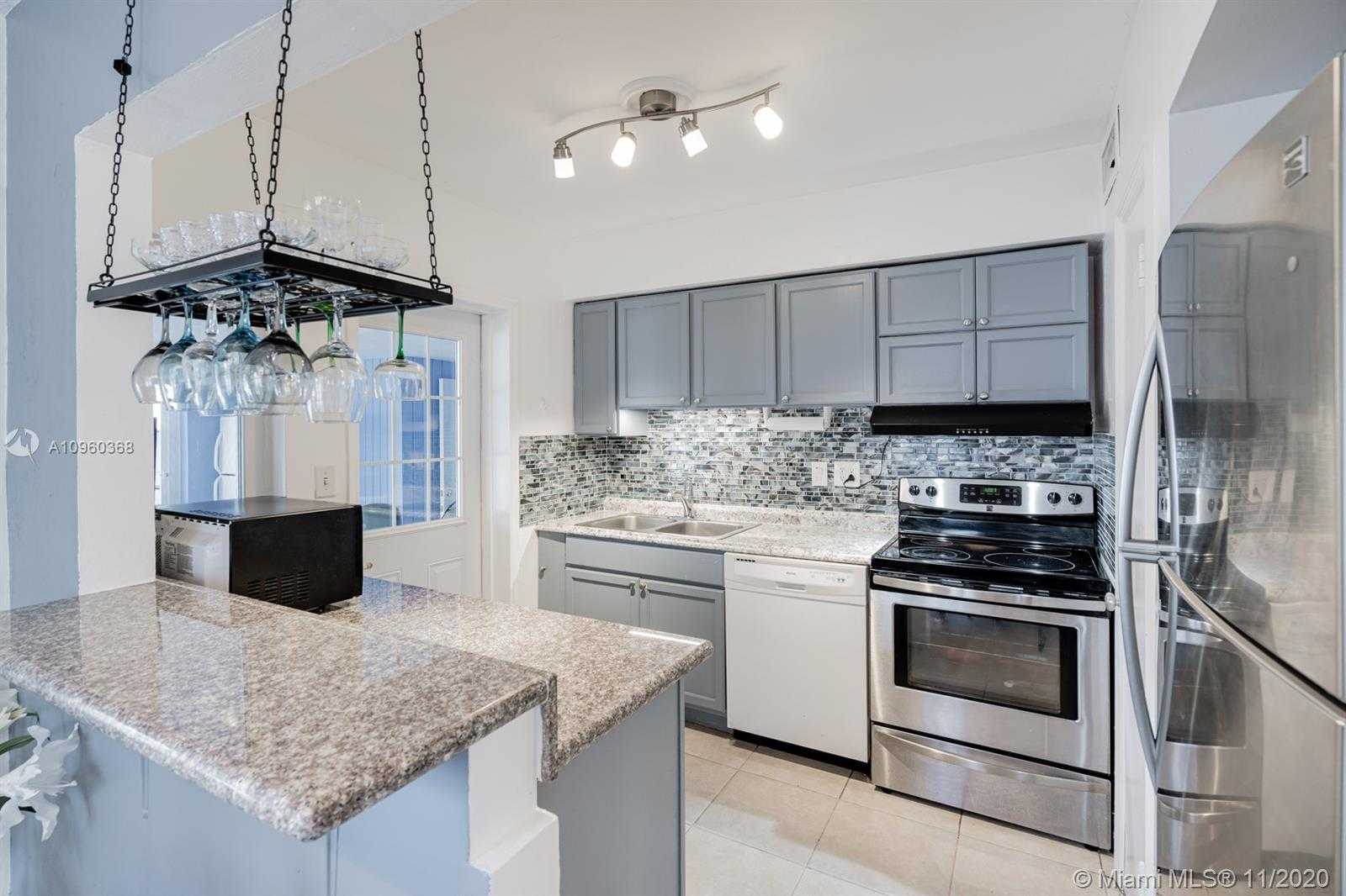 Small Image of 2650 SOUTH WEST 12TH TER, Fort Lauderdale Number 7