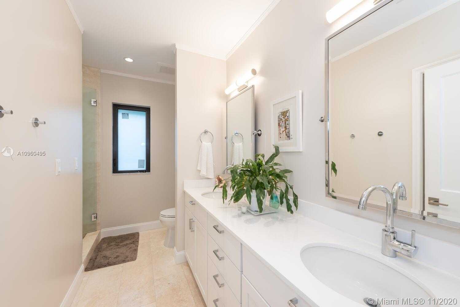 Small Image of 529 NAVARRE AVE, Coral Gables Number 14