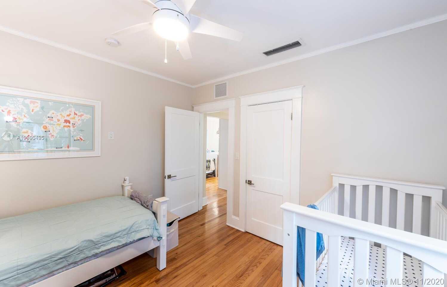 Small Image of 529 NAVARRE AVE, Coral Gables Number 17