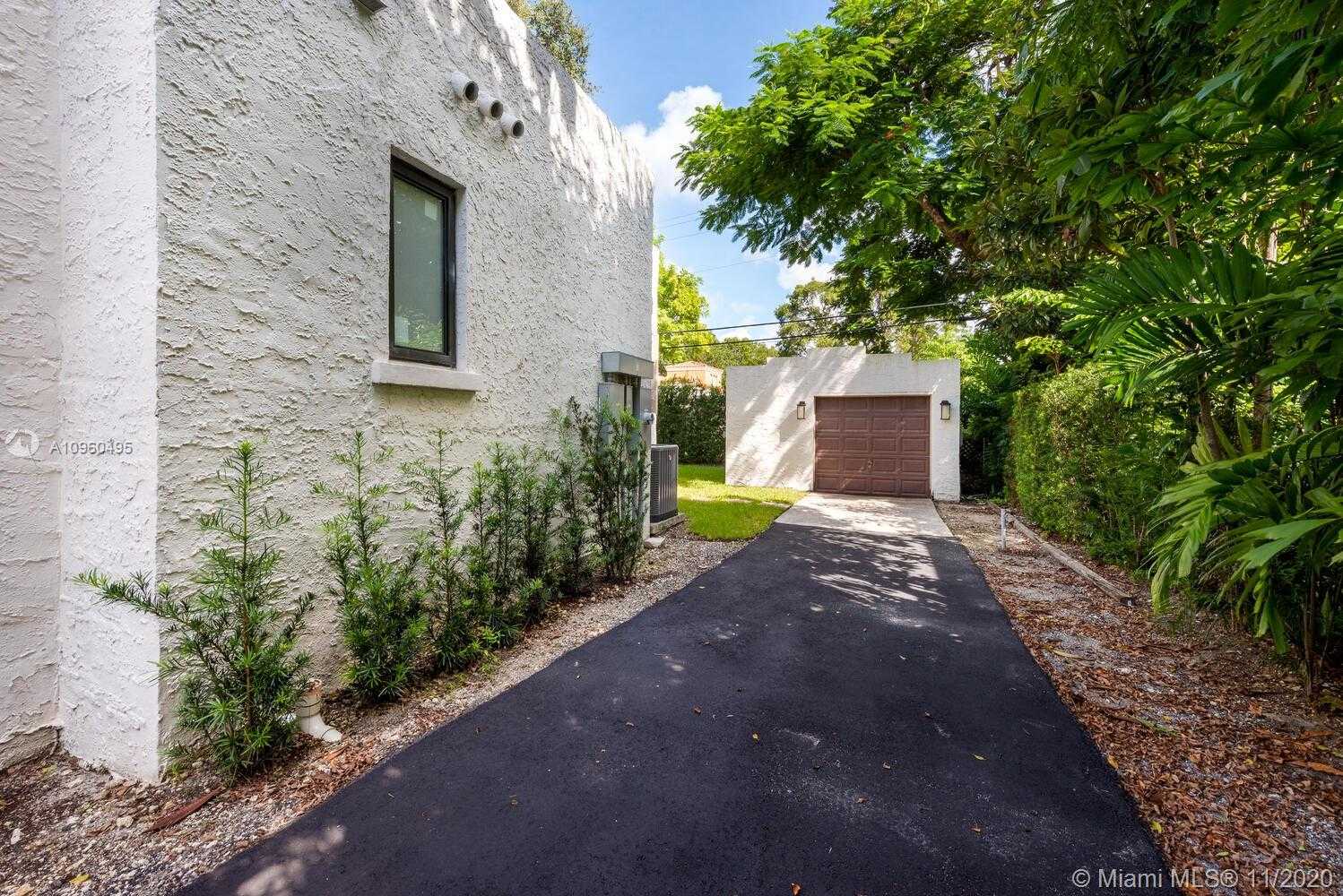 Small Image of 529 NAVARRE AVE, Coral Gables Number 19