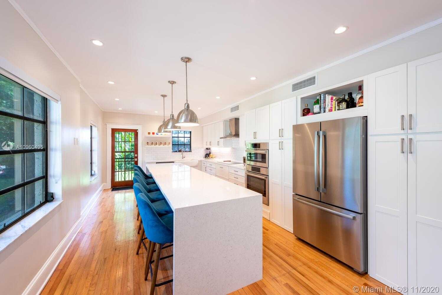 Small Image of 529 NAVARRE AVE, Coral Gables Number 6