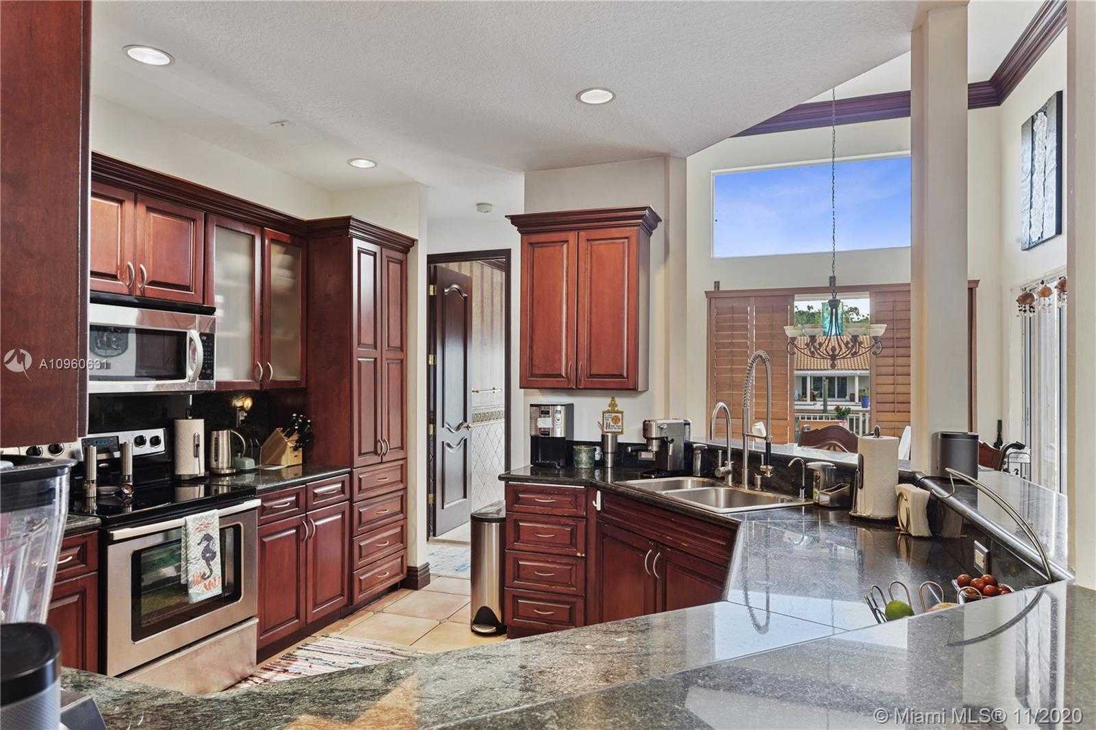Small Image of 16421 NORTH EAST 34TH AVE, North Miami Beach Number 12