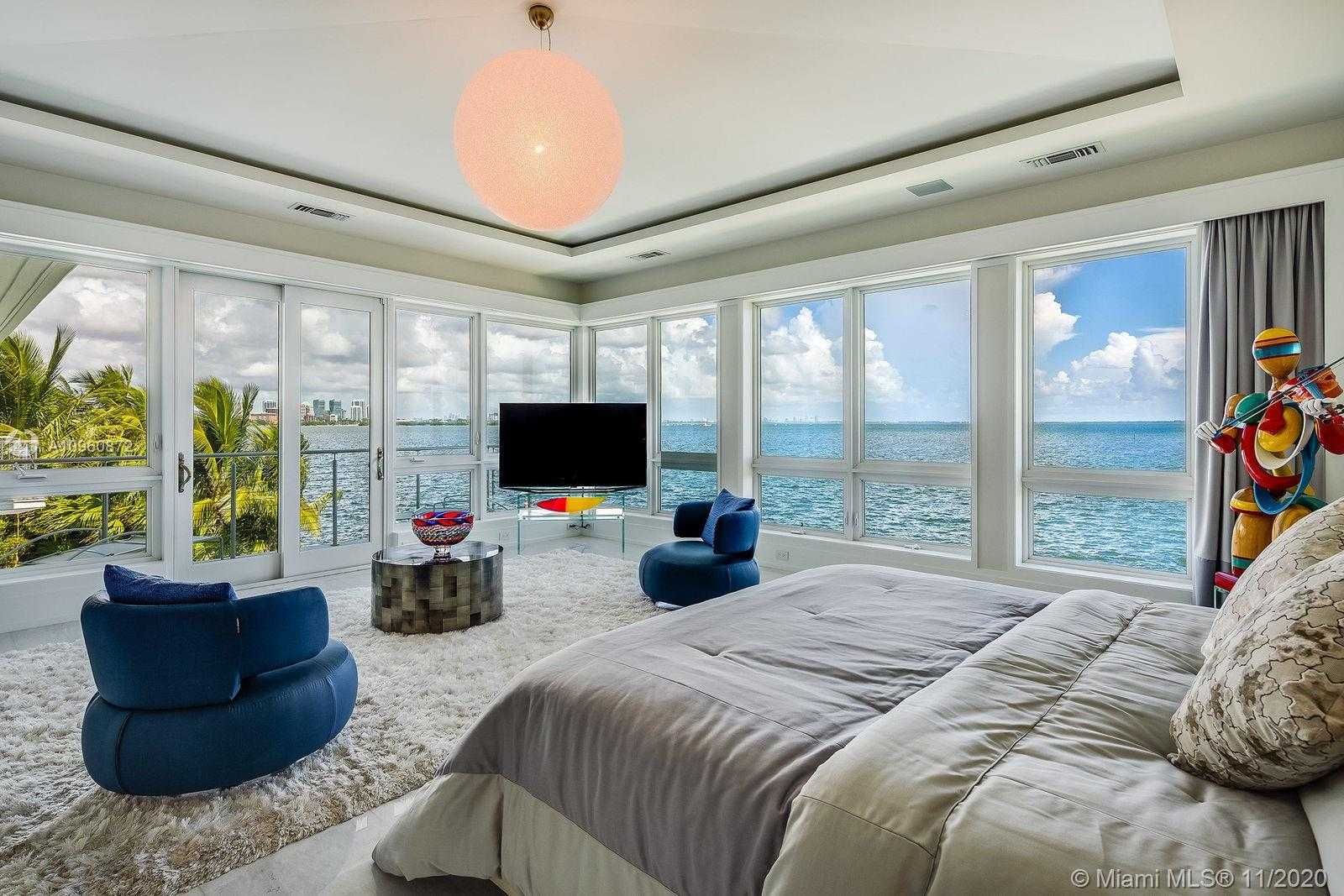 Small Image of 6875 SUNRISE DR, Coral Gables Number 13