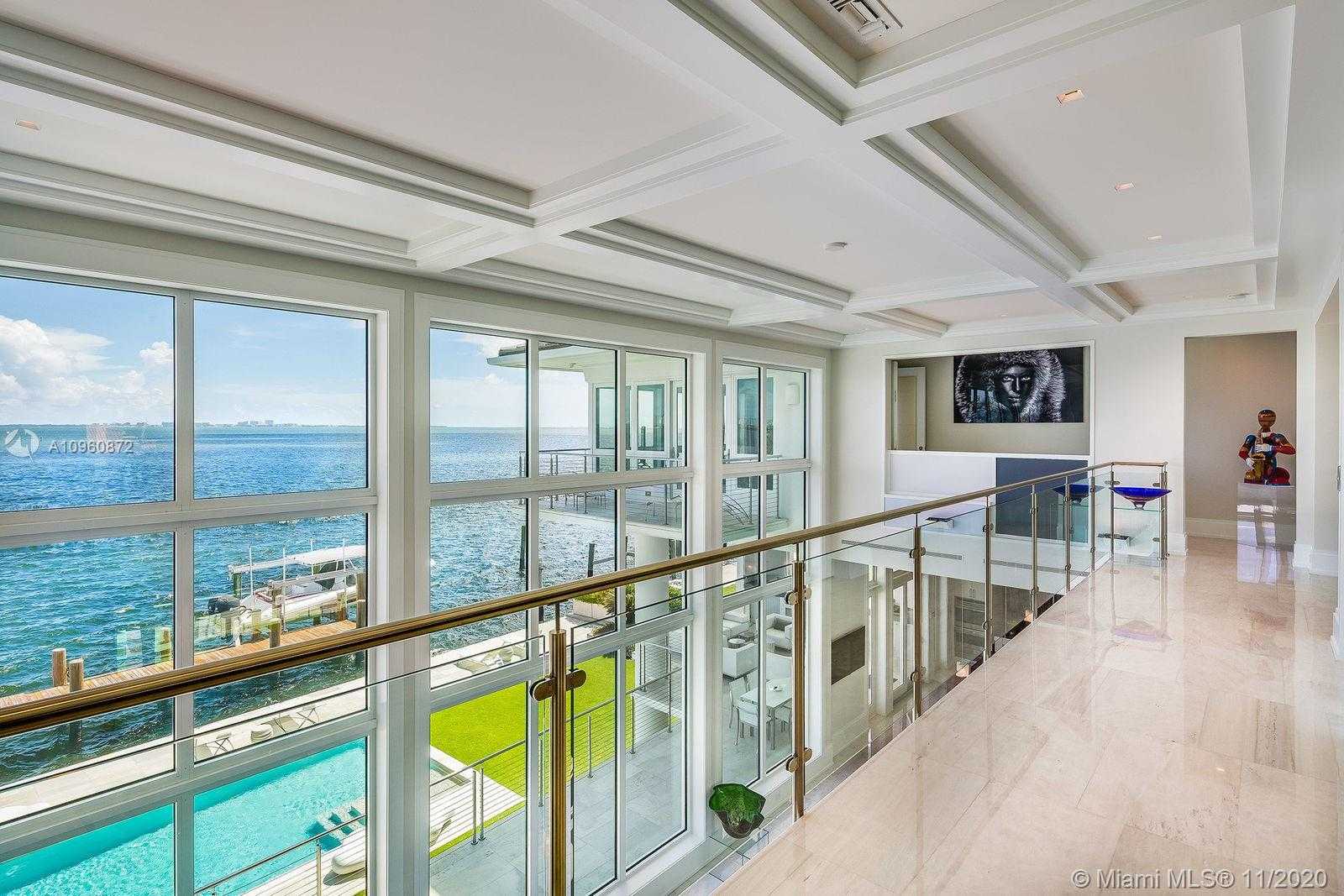Small Image of 6875 SUNRISE DR, Coral Gables Number 29