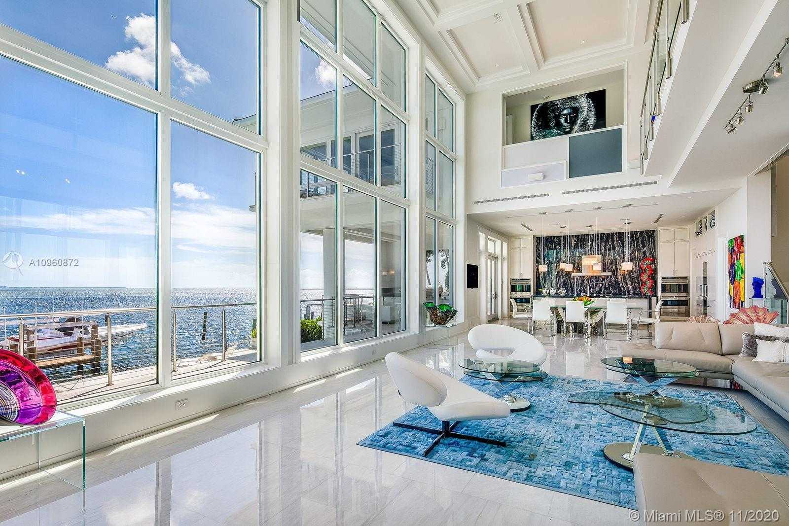 Small Image of 6875 SUNRISE DR, Coral Gables Number 4