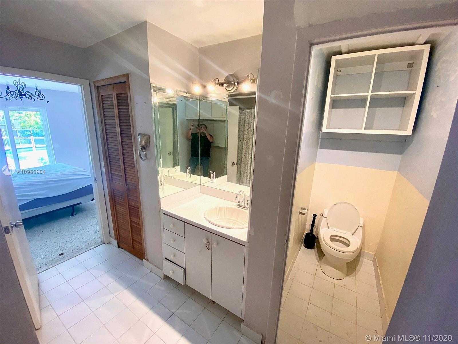 Small Image of 6210 SOUTH WEST 38TH ST, Miami Number 11