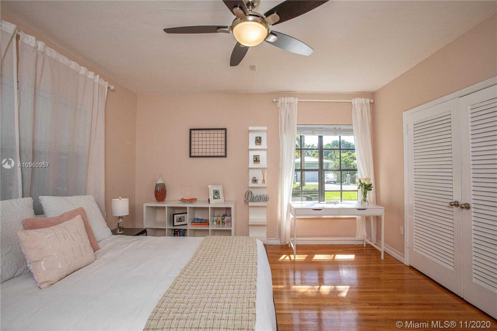 Small Image of 1037 MALAGA AVE, Coral Gables Number 17