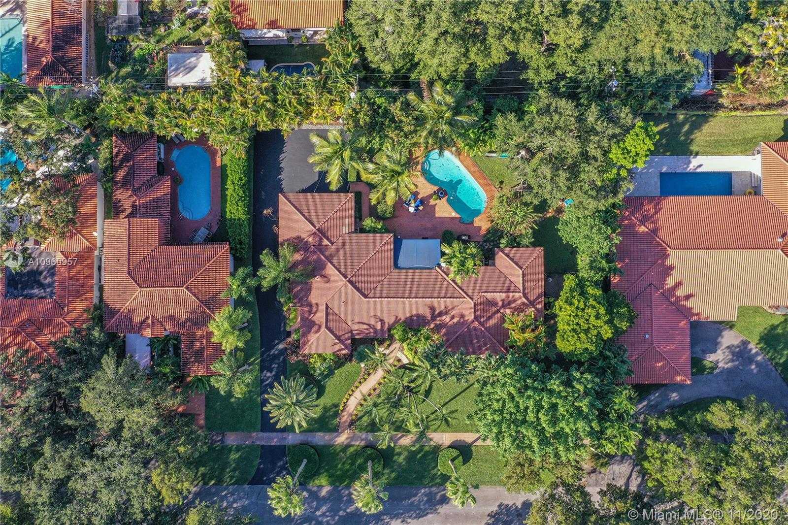 Small Image of 1037 MALAGA AVE, Coral Gables Number 2
