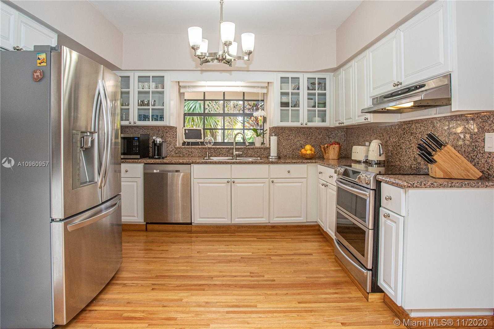 Small Image of 1037 MALAGA AVE, Coral Gables Number 21