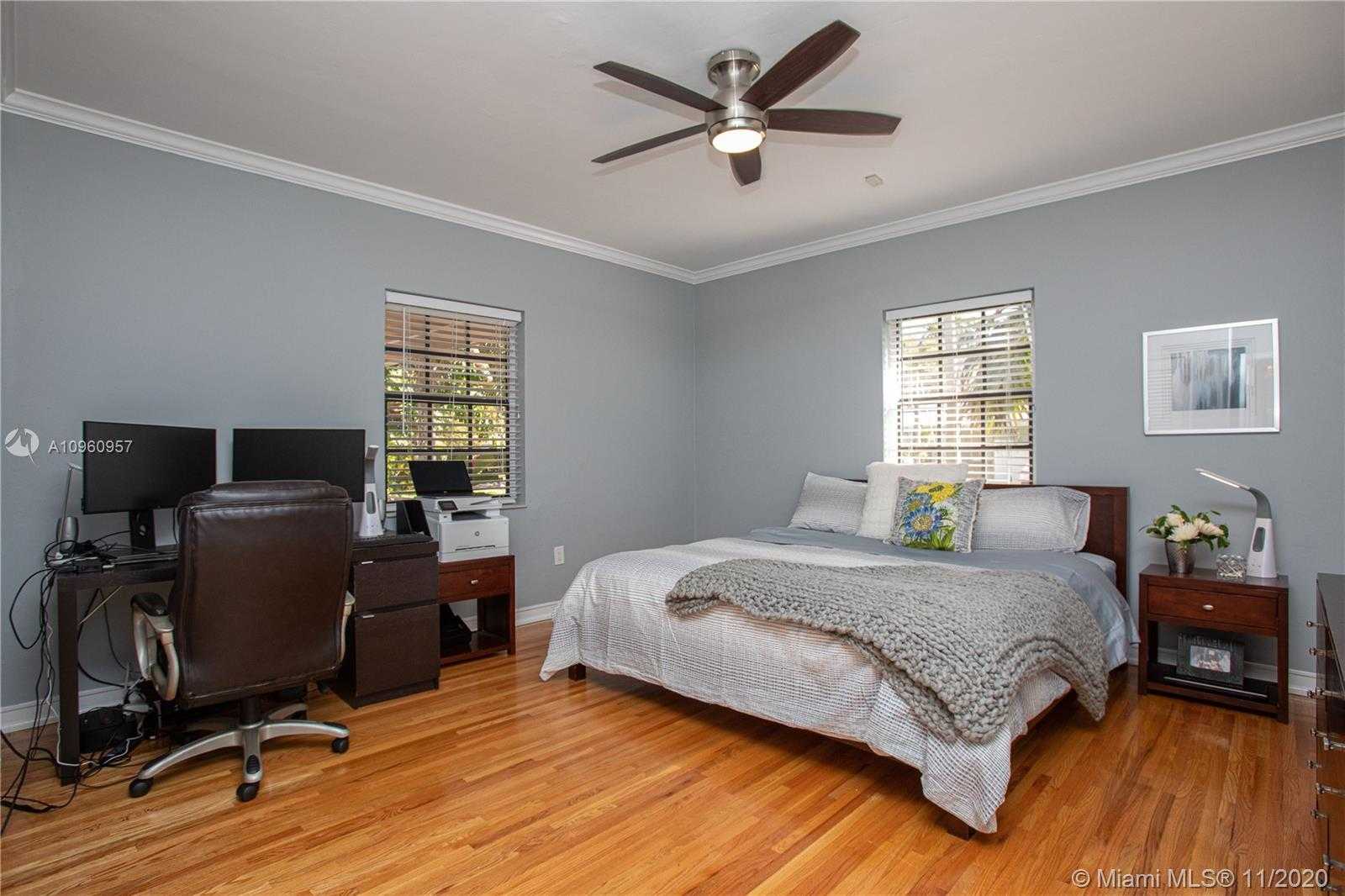 Small Image of 1037 MALAGA AVE, Coral Gables Number 23