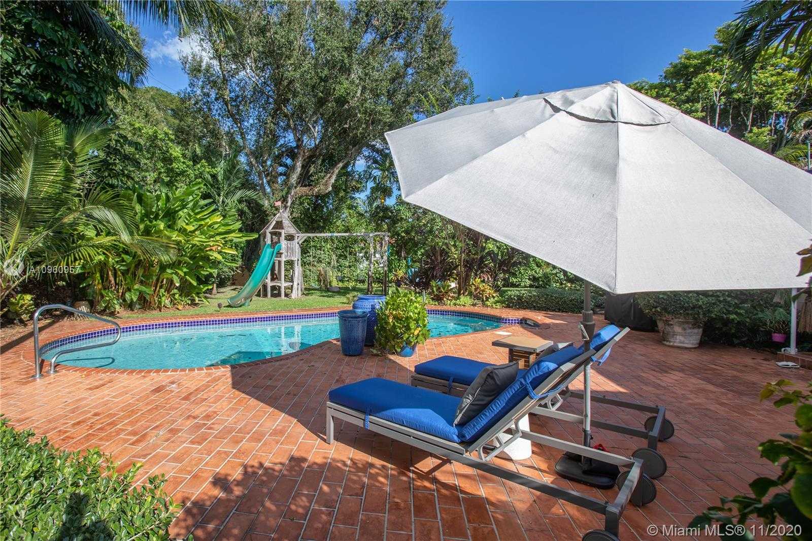 Small Image of 1037 MALAGA AVE, Coral Gables Number 4